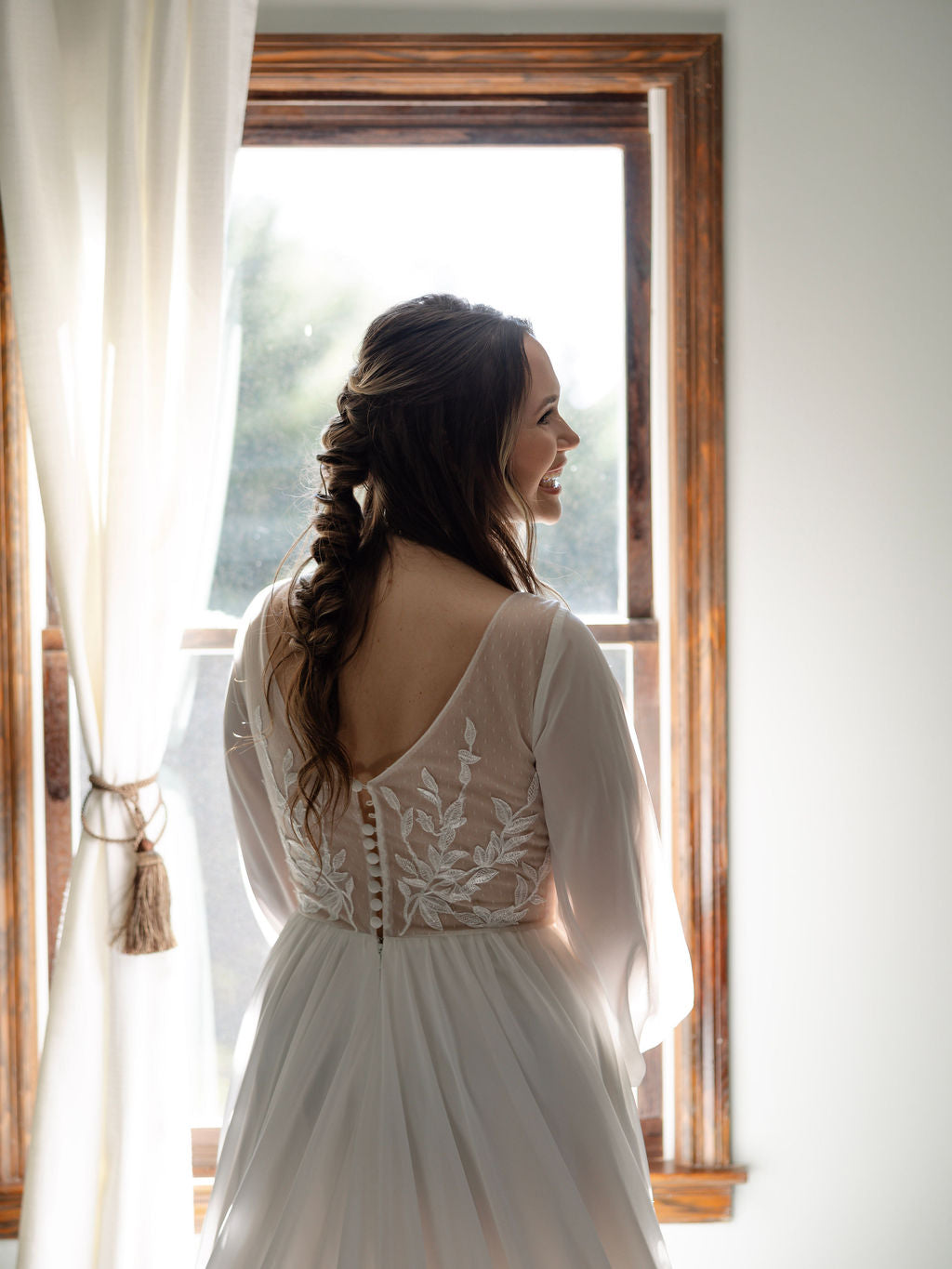 The Claire Gown – Nude Lace Western Wedding Dress with V-Neckline