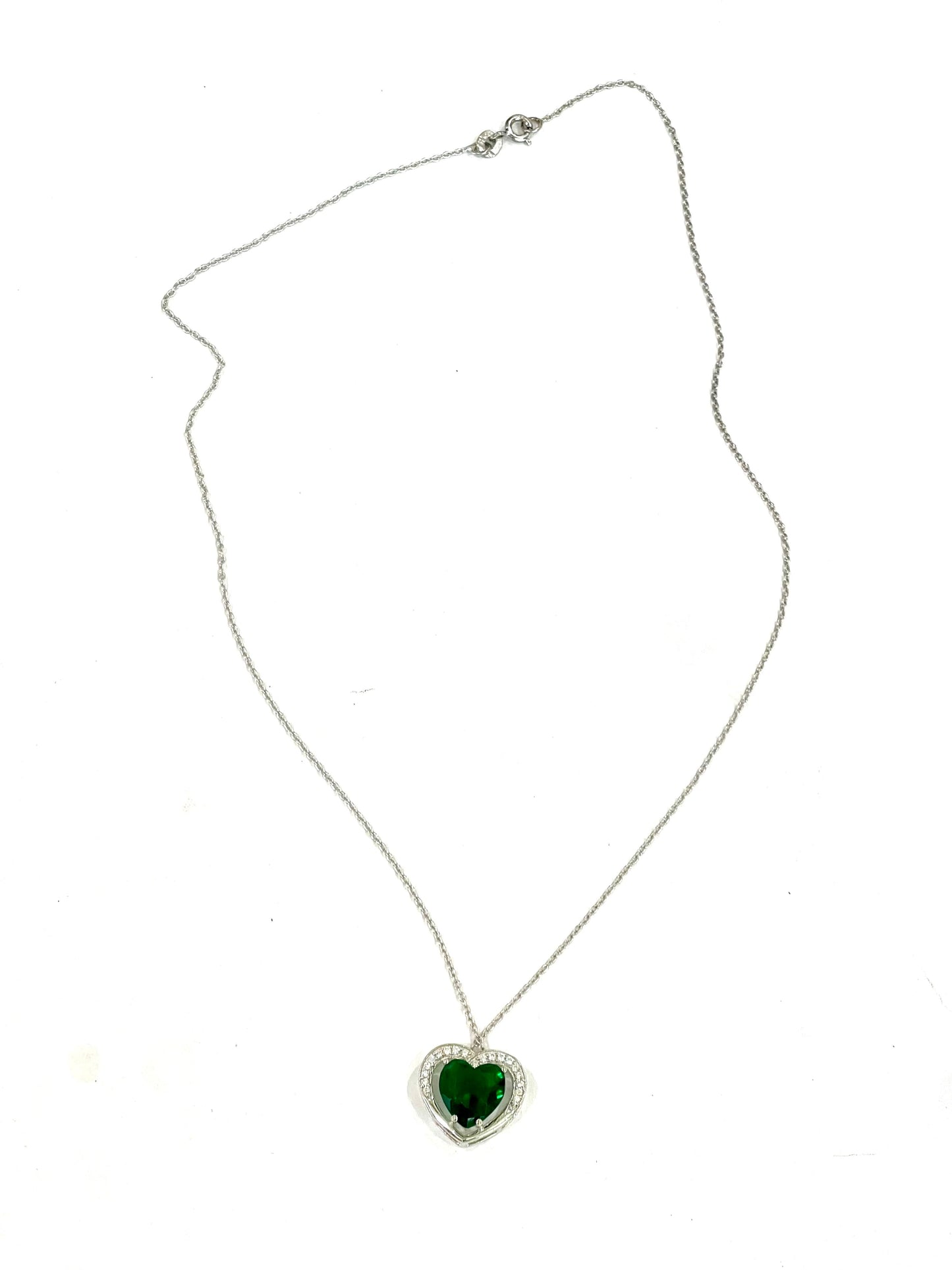 The Bijoux Vault Vintage Heart Necklace
