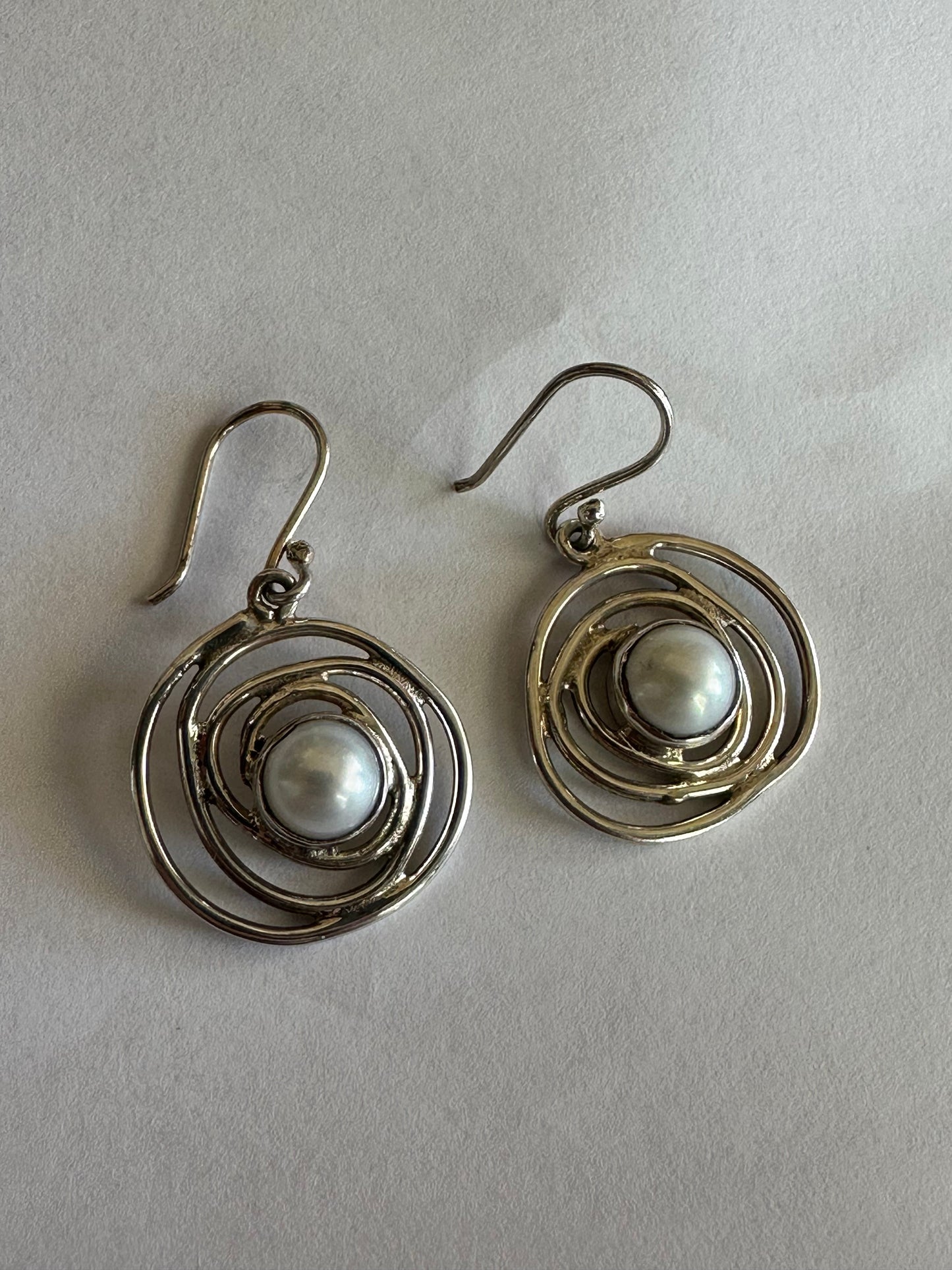 Swirl Earrings w/ Pearl on Hook