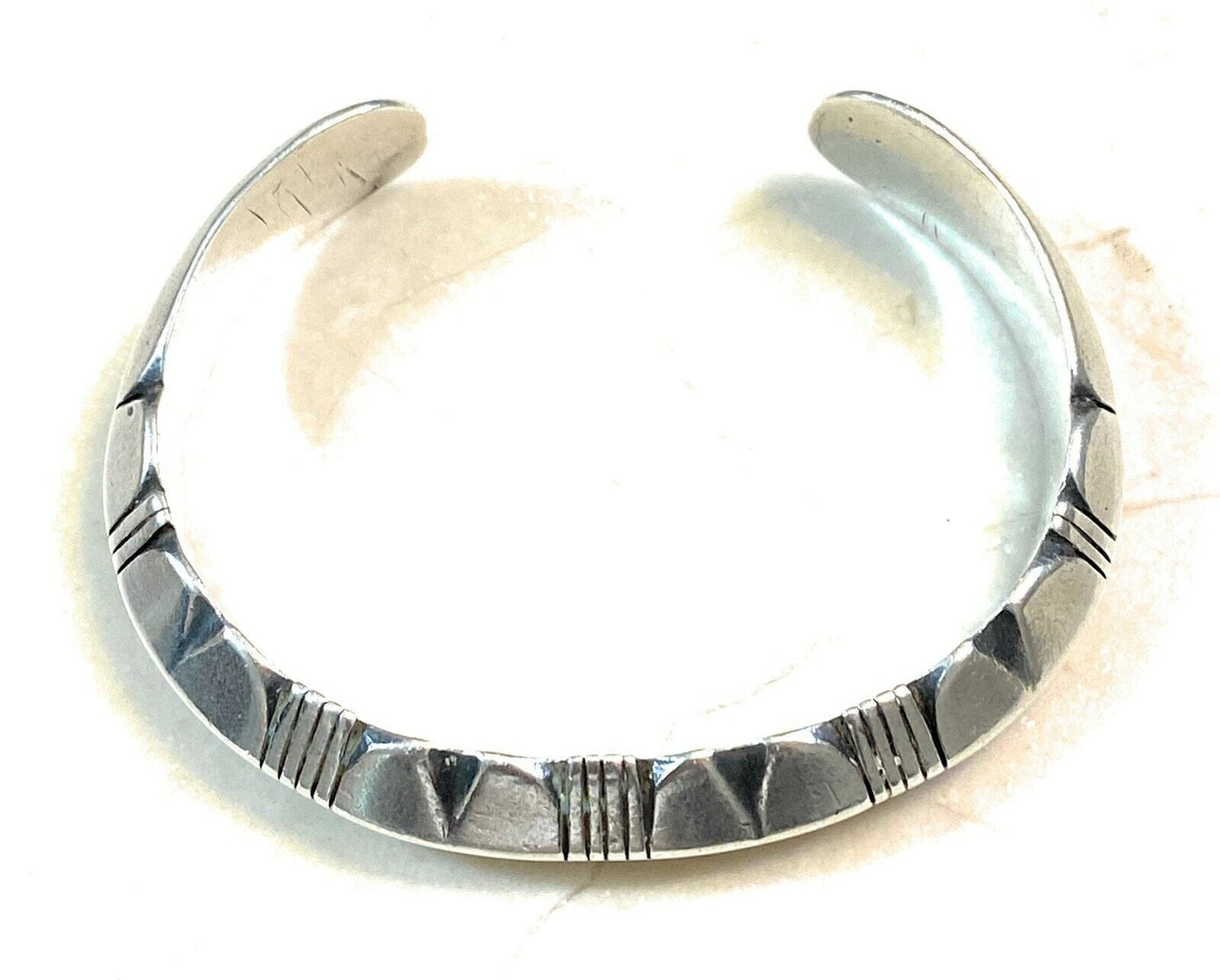 Gorgeous Navajo Sterling Silver Bracelet Signed By The Artist