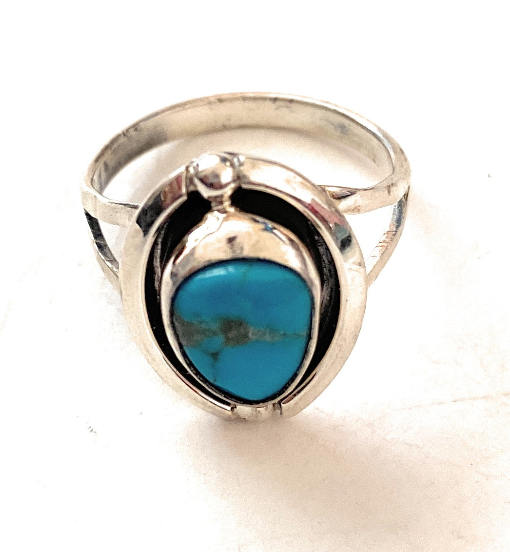 Handcrafted Kingman Turquoise & Sterling Silver Ring Size 6.5
