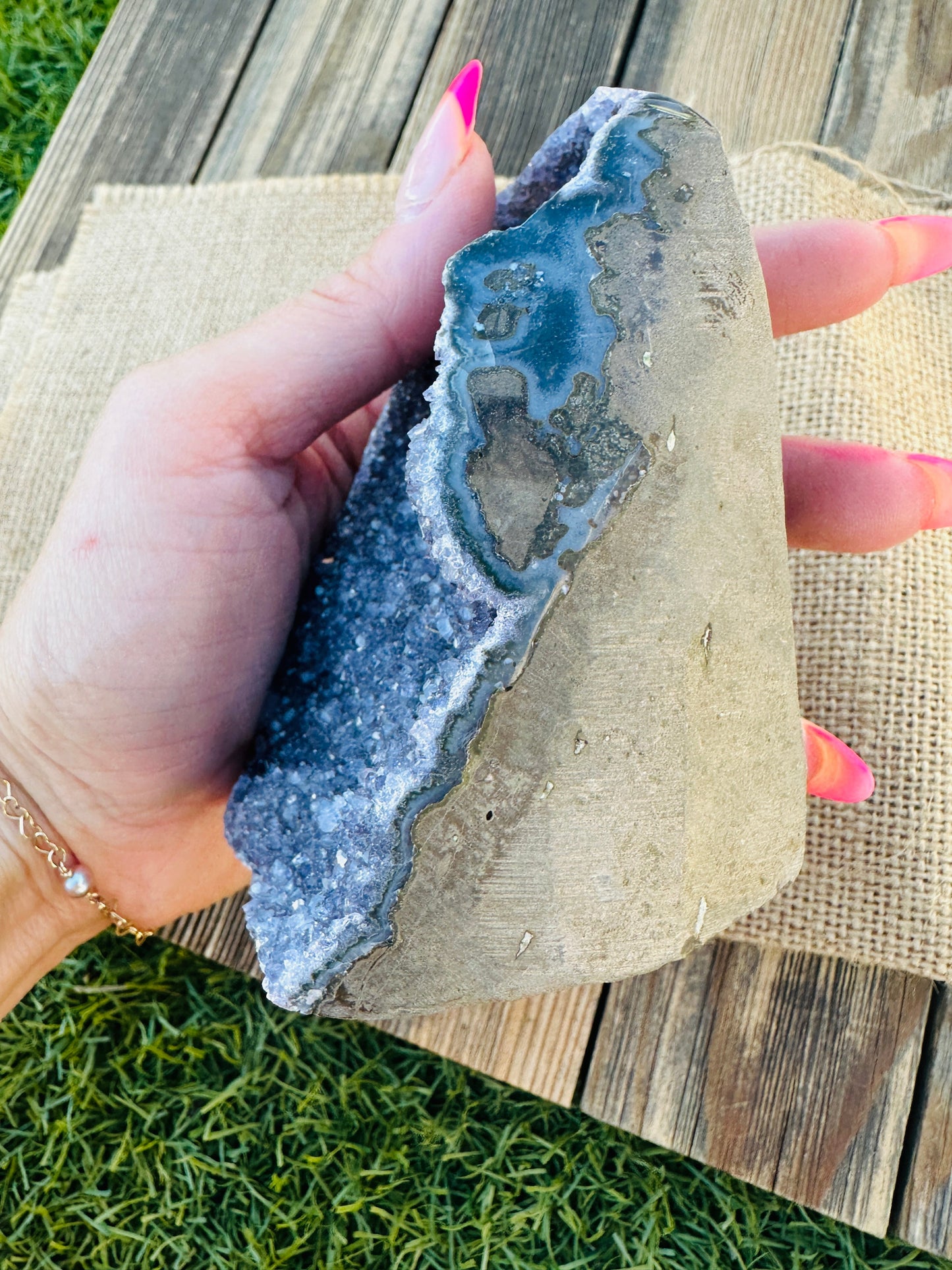 Nizhoni Crystals ✨ Amethyst Cathedral Geode