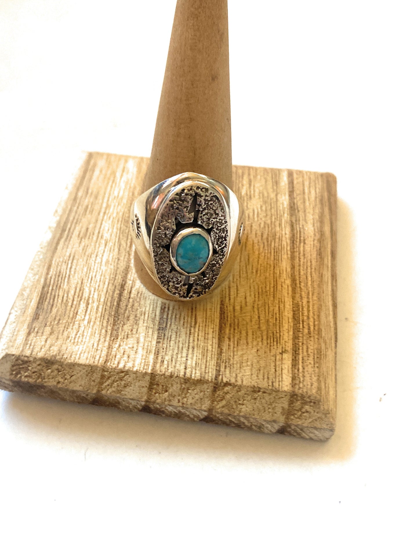 Handcrafted Kingman Turquoise & Sterling Silver Ring Size 12.5