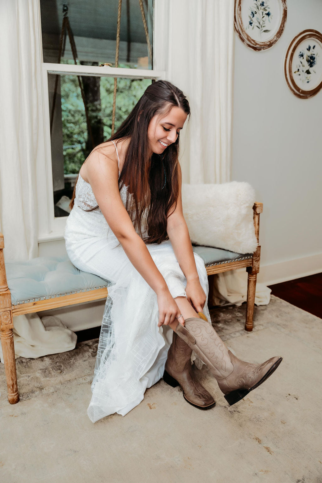 SAMPLE 10 The Bailey