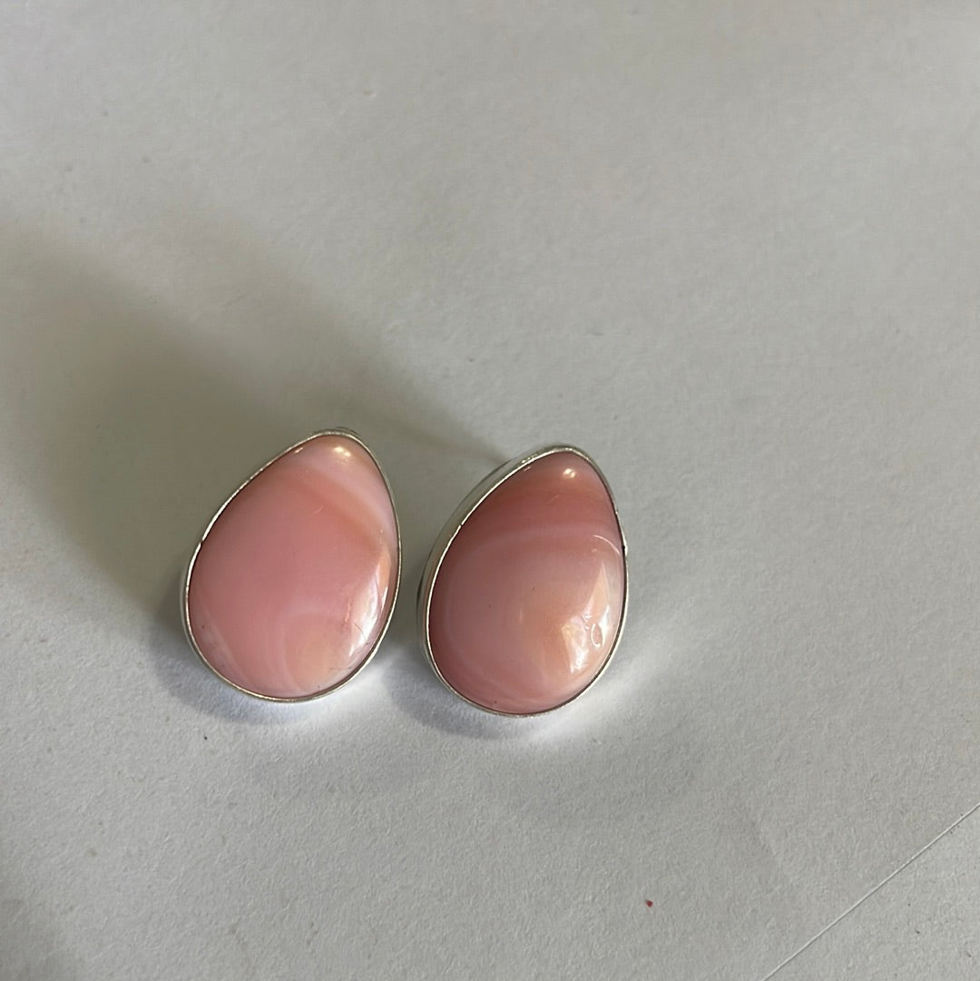 Navajo Sterling Silver & Pink Conch Tear Drop Stud Earrings Signed