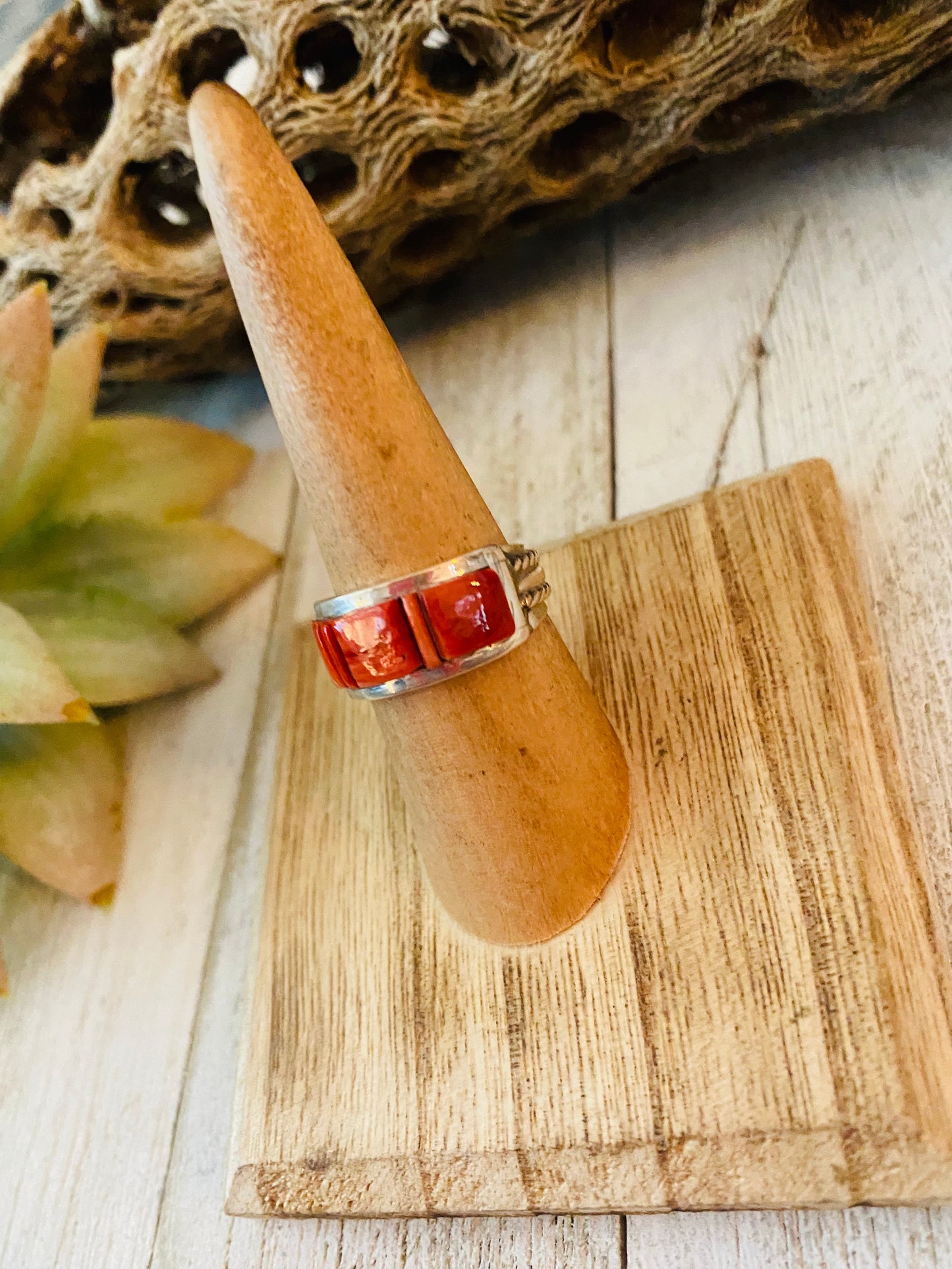 Handcrafted Sterling Silver & Orange Spiny Inlay Band Ring Size 6.5
