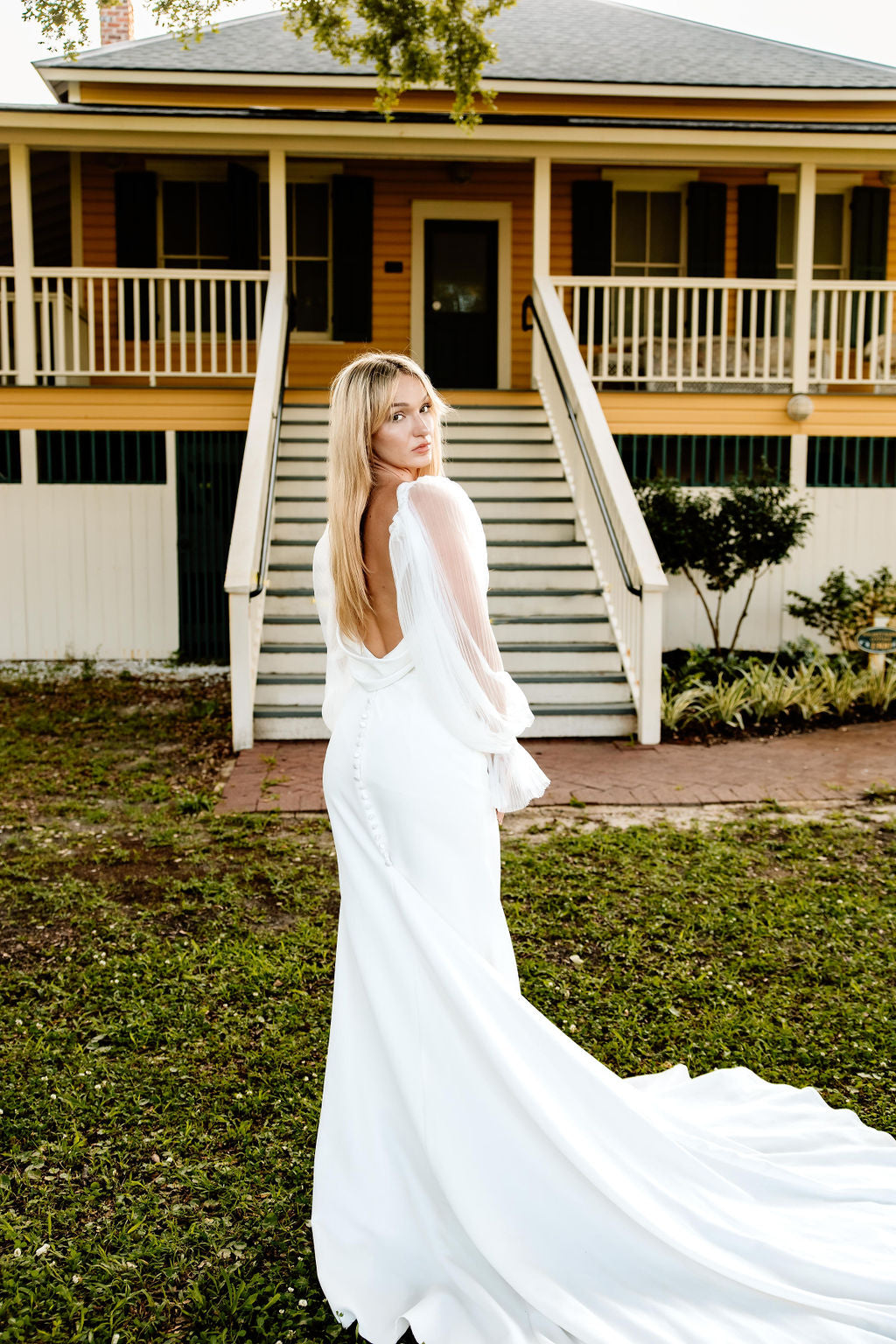 Daphne Pleated Detachable Sleeves