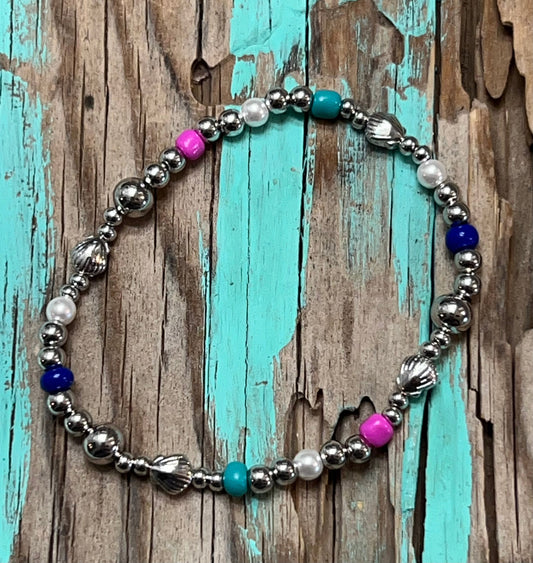 Truvy Shell Beaded Stretch Silver Bracelet