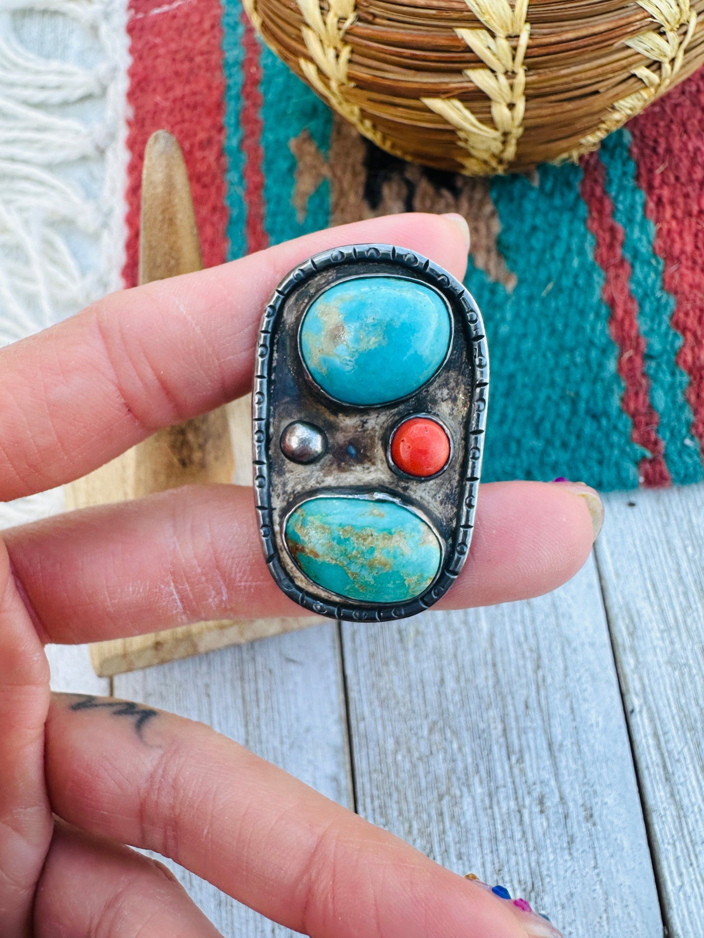 Old Pawn Handcrafted Sterling Silver, Turquoise & Coral Ring Size 11