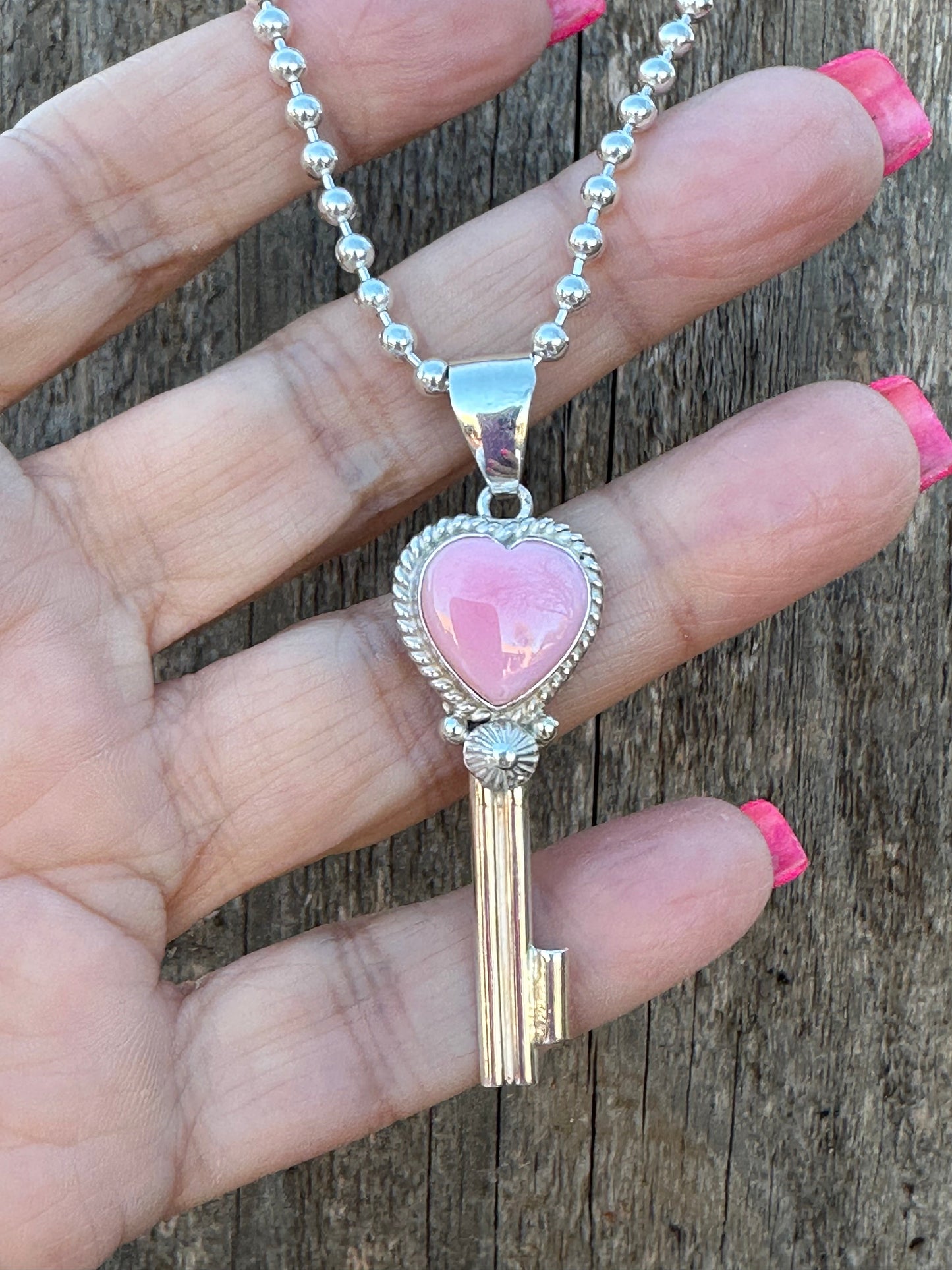 Key To My Heart Navajo Heart Queen Pink Conch & Sterling Silver Pendant Signed