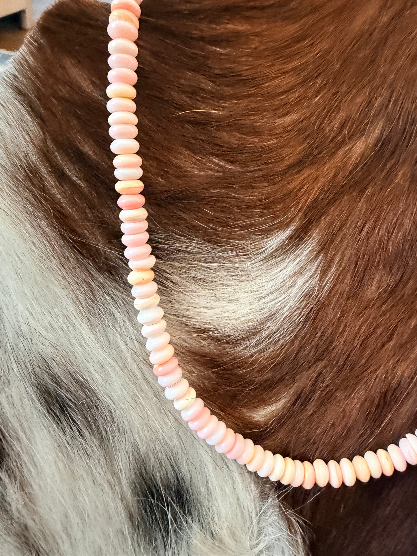 Handcrafted Queen Pink Conch Beaded Necklace