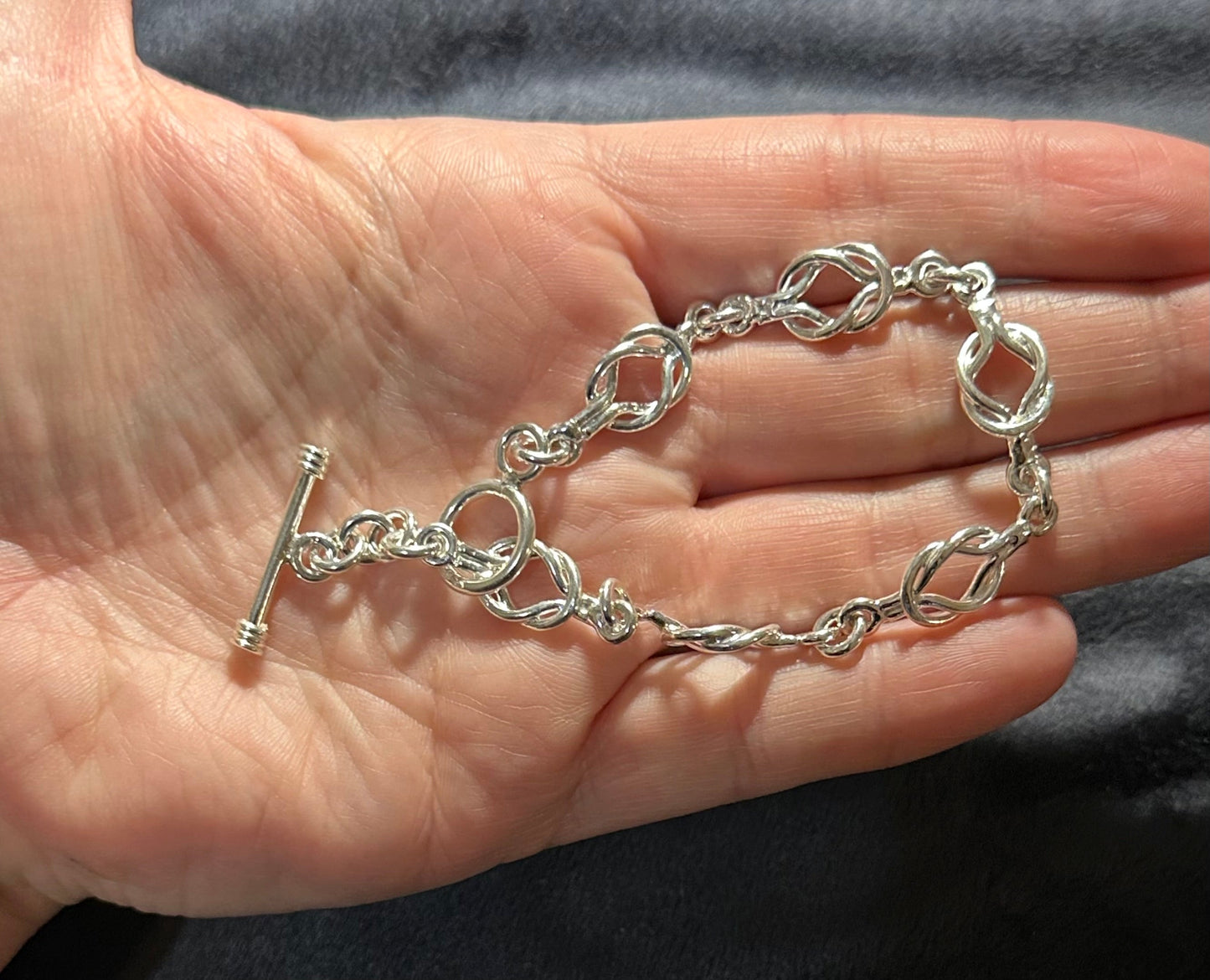 INTERTWINED LINKS BRACELET