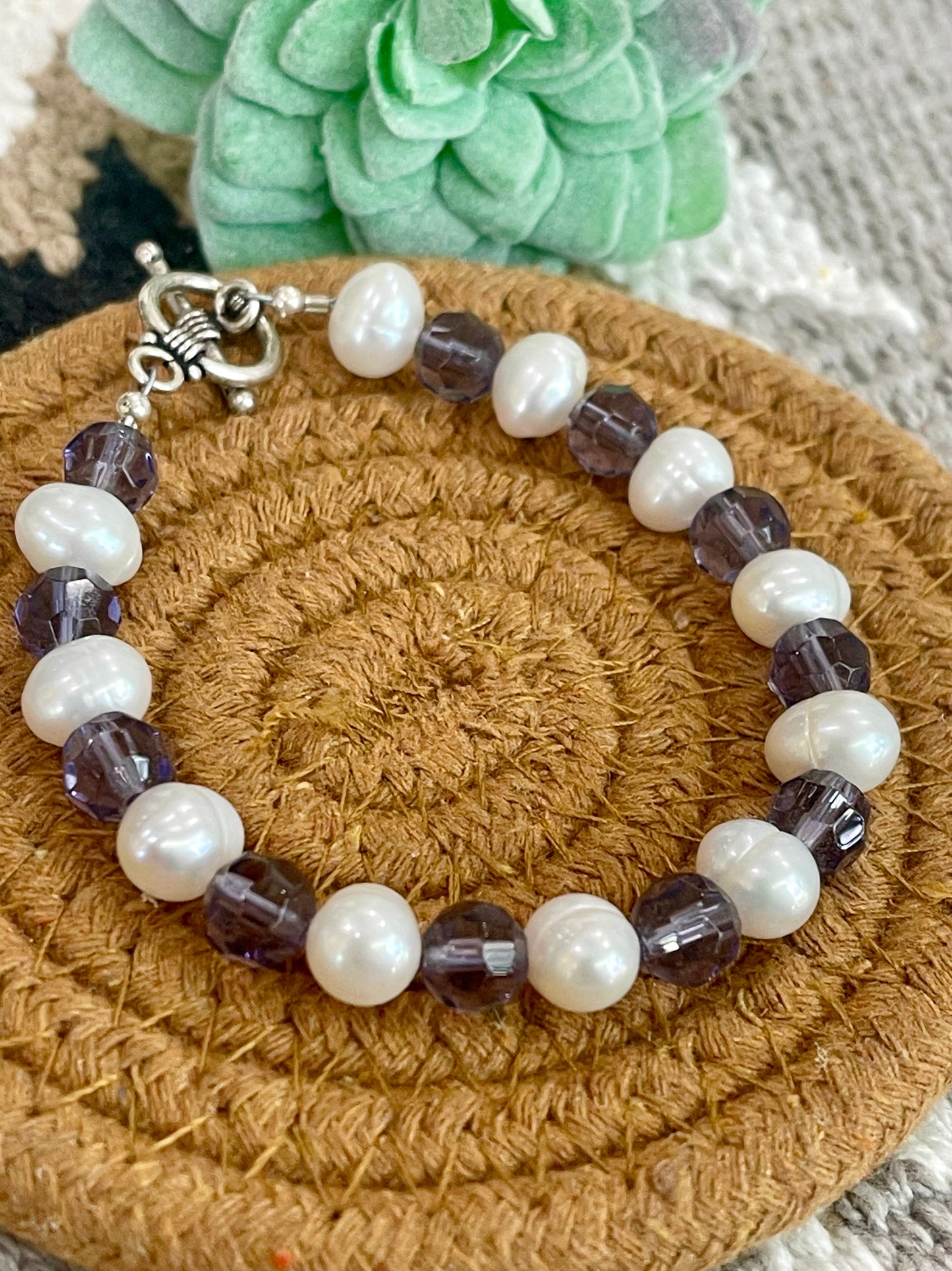 The Bijoux Vault Vintage Beaded Bracelet