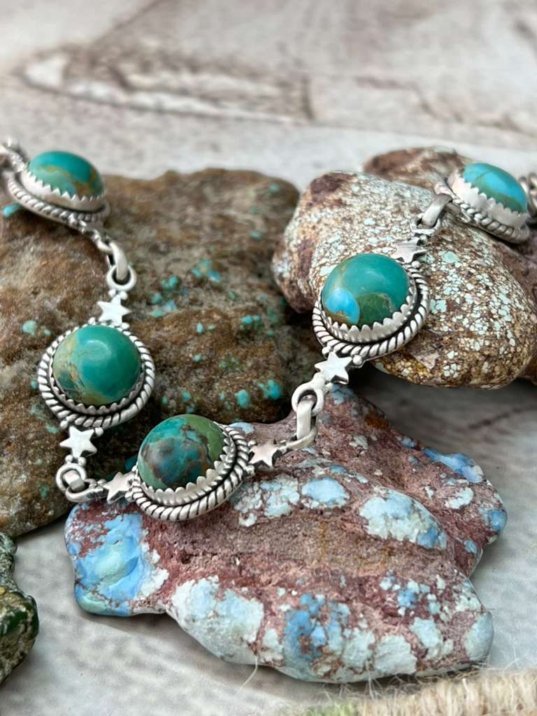 Handmade Sterling Silver Kingman Turquoise Chain Bracelet with Signed Nizhoni