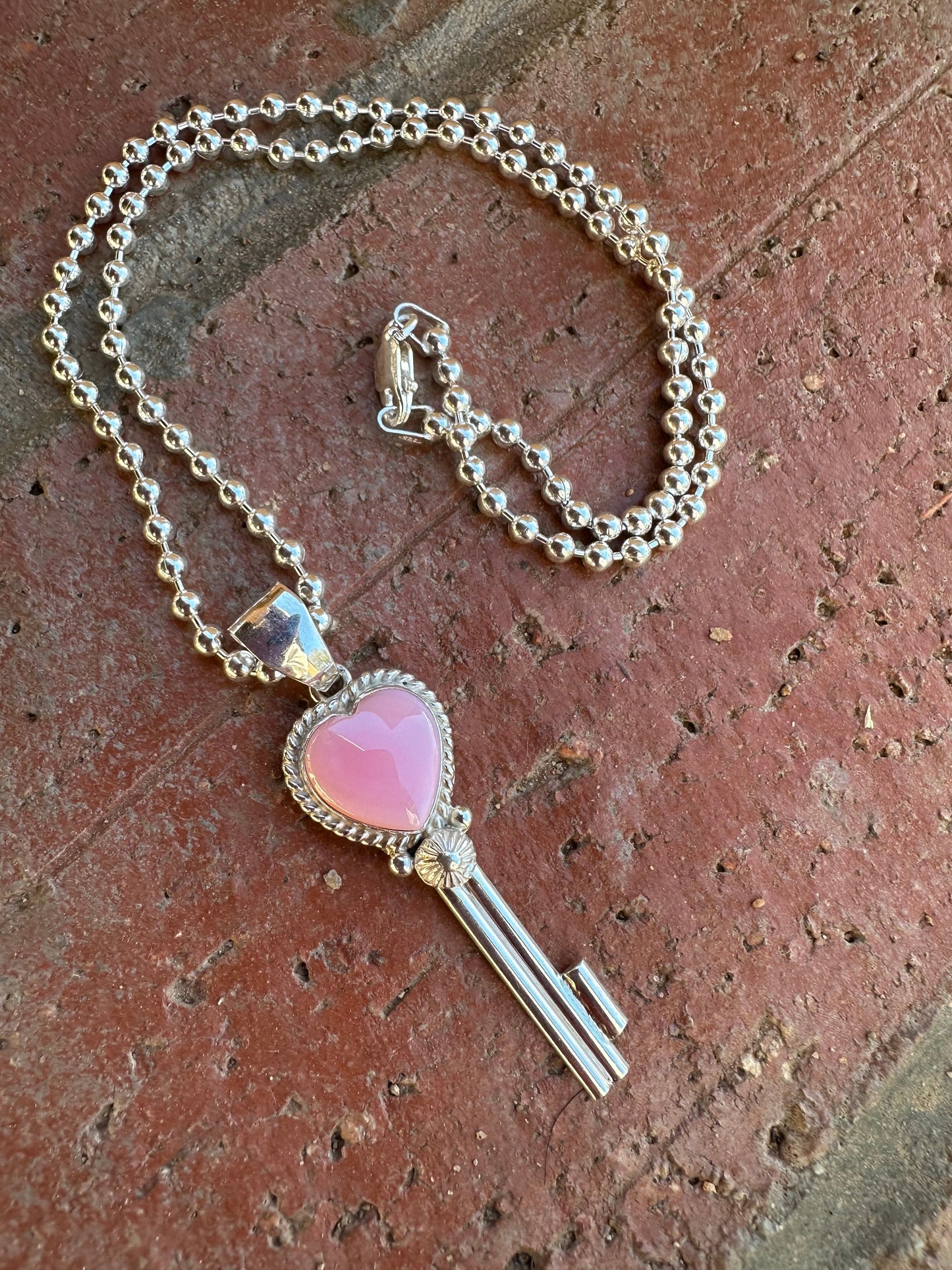 Key To My Heart Navajo Heart Queen Pink Conch & Sterling Silver Pendant Signed