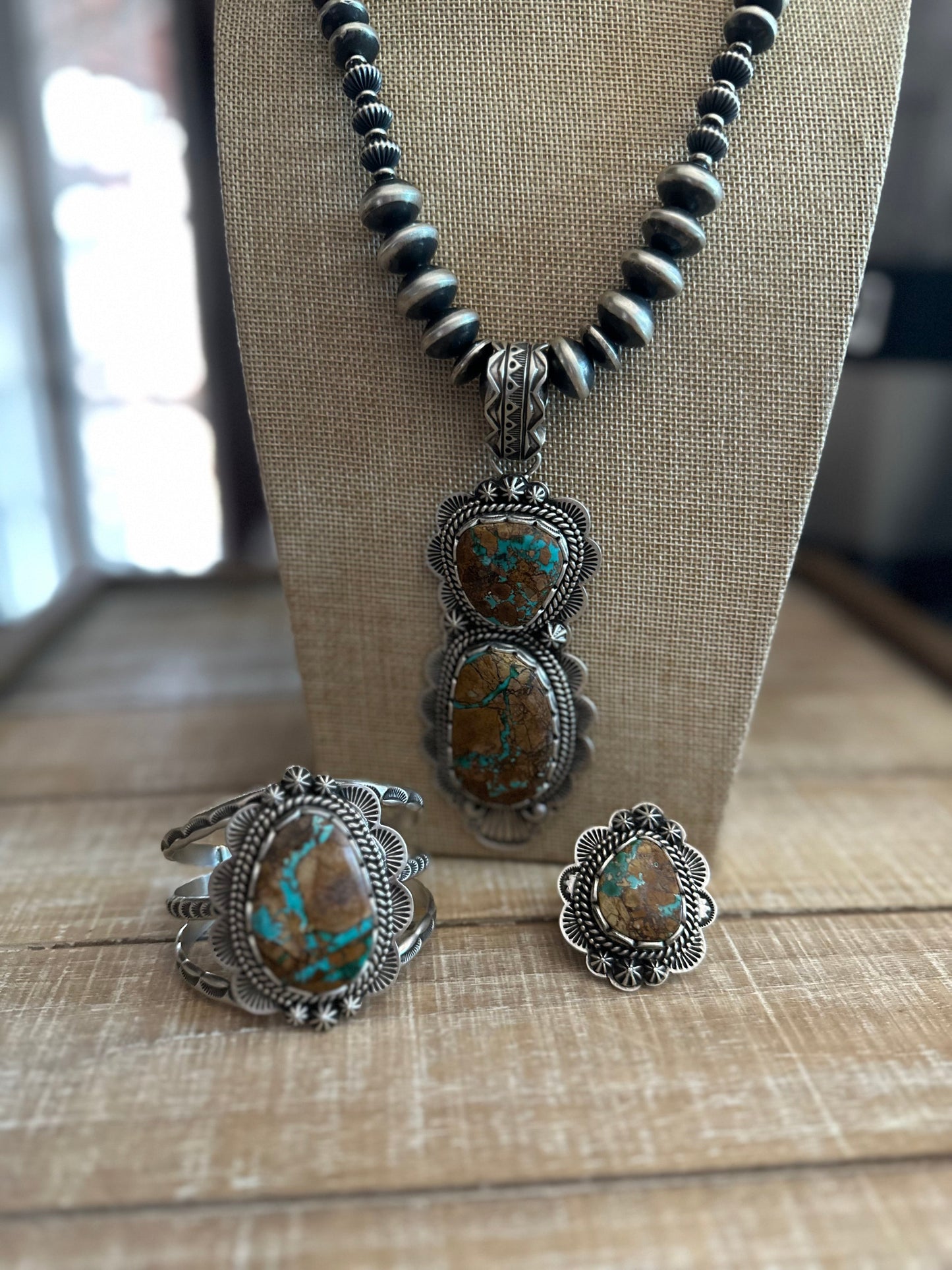 Charles Johnson Handcrafted Ribbon Turquoise & Sterling Silver Necklace, Bracelet and Ring  Set Signed