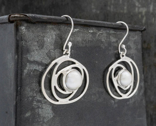 Swirl Earrings w/ Pearl on Hook