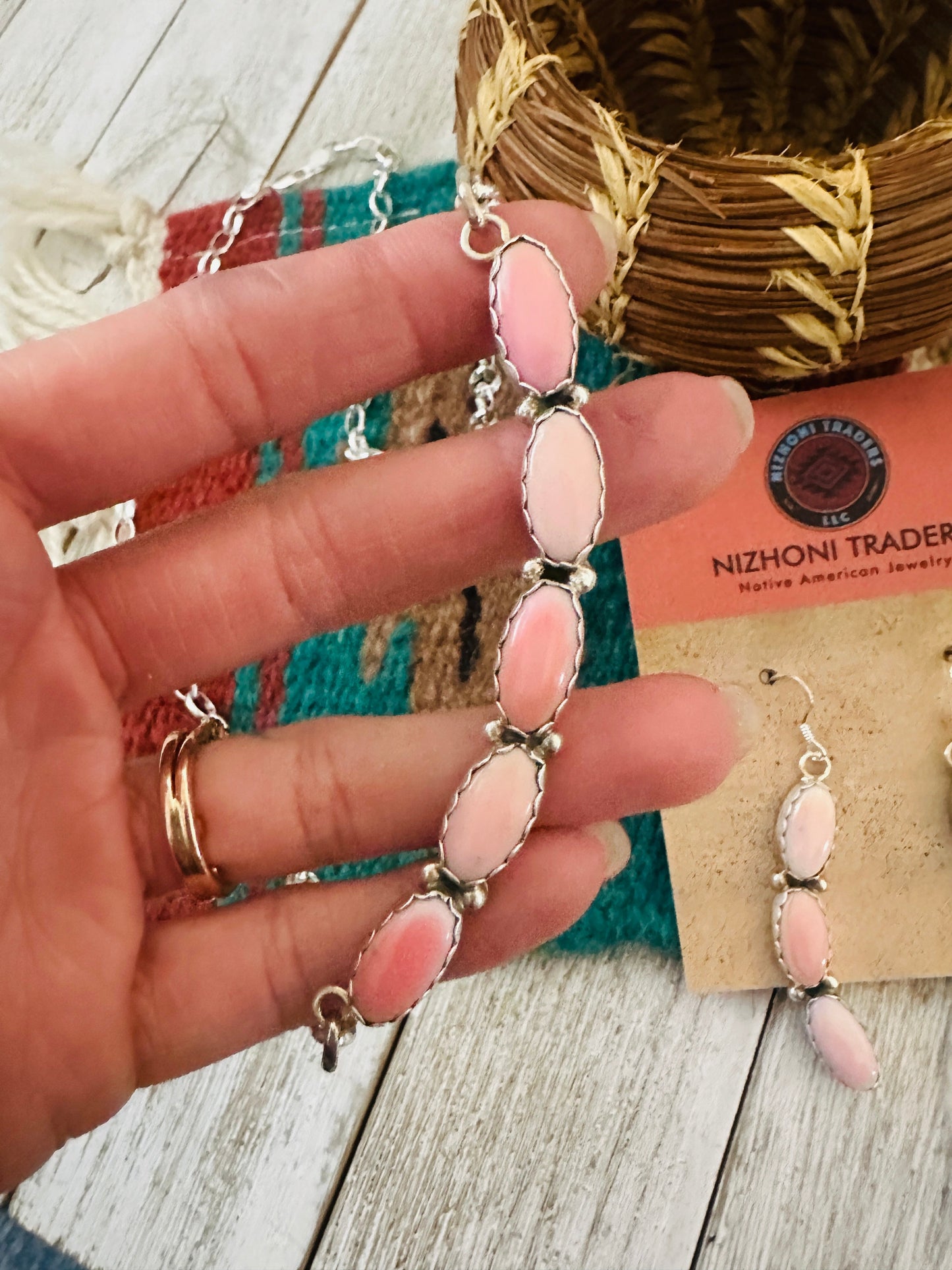 Handcrafted Queen Pink Conch & Sterling Silver Necklace Set