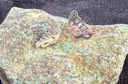 CHICA BUTTERFLY WING EARRING ON POST