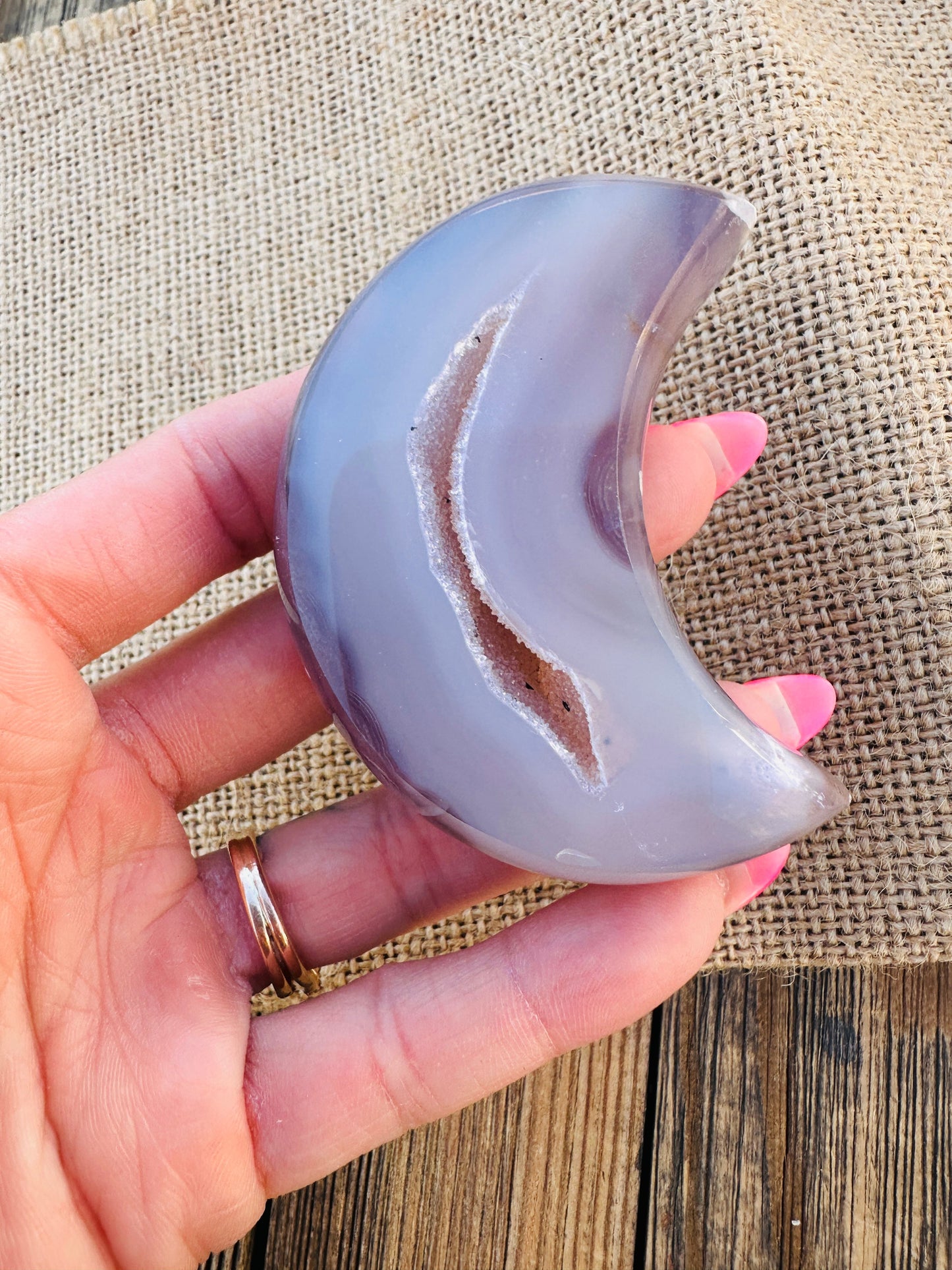 Nizhoni Crystals ✨ Polished Agate Crescent Moon
