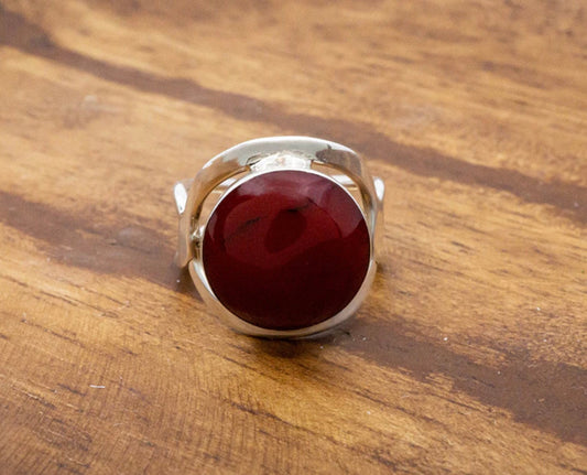 Round Frame Red Jasper Sterling Silver Ring