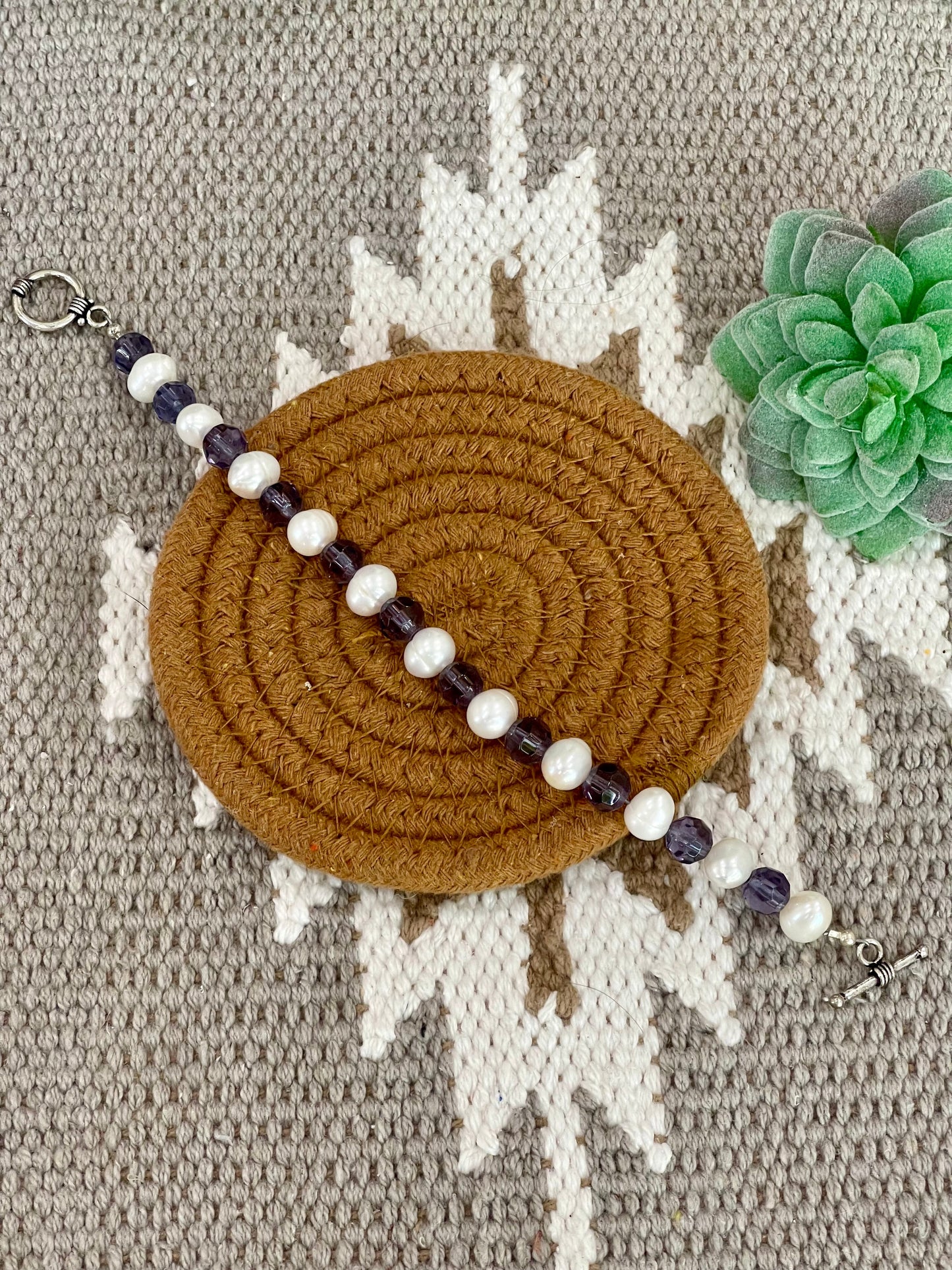 The Bijoux Vault Vintage Beaded Bracelet