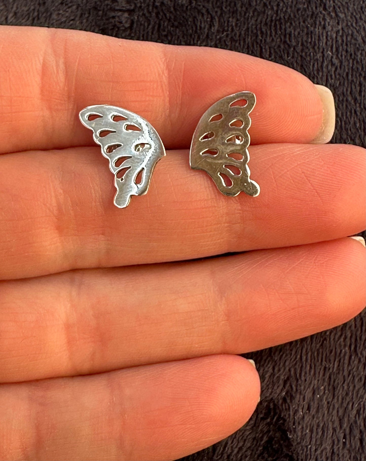 CHICA BUTTERFLY WING EARRING ON POST