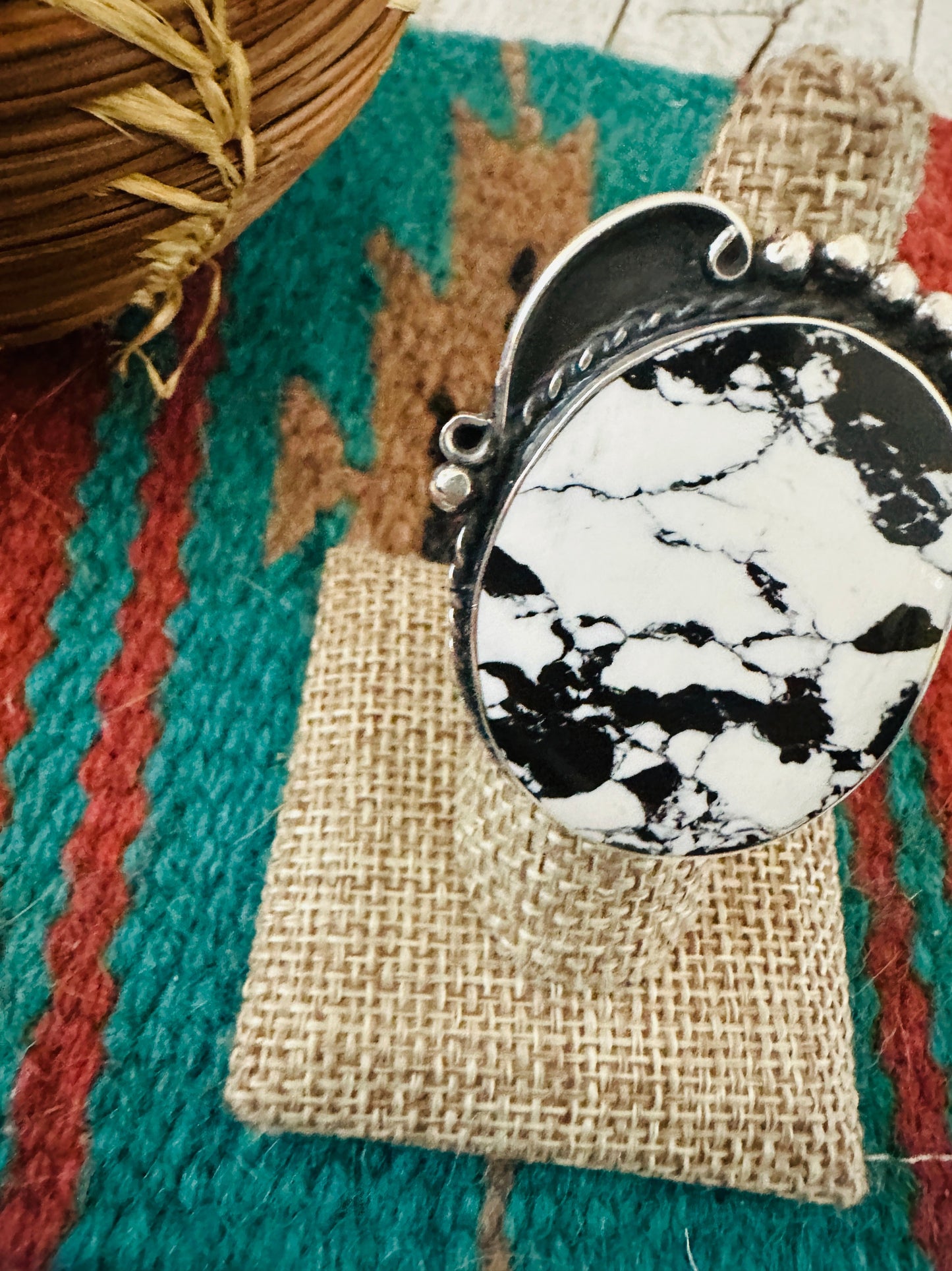 Handcrafted Old Pawn Sterling Silver & White Buffalo Ring Size 7.75