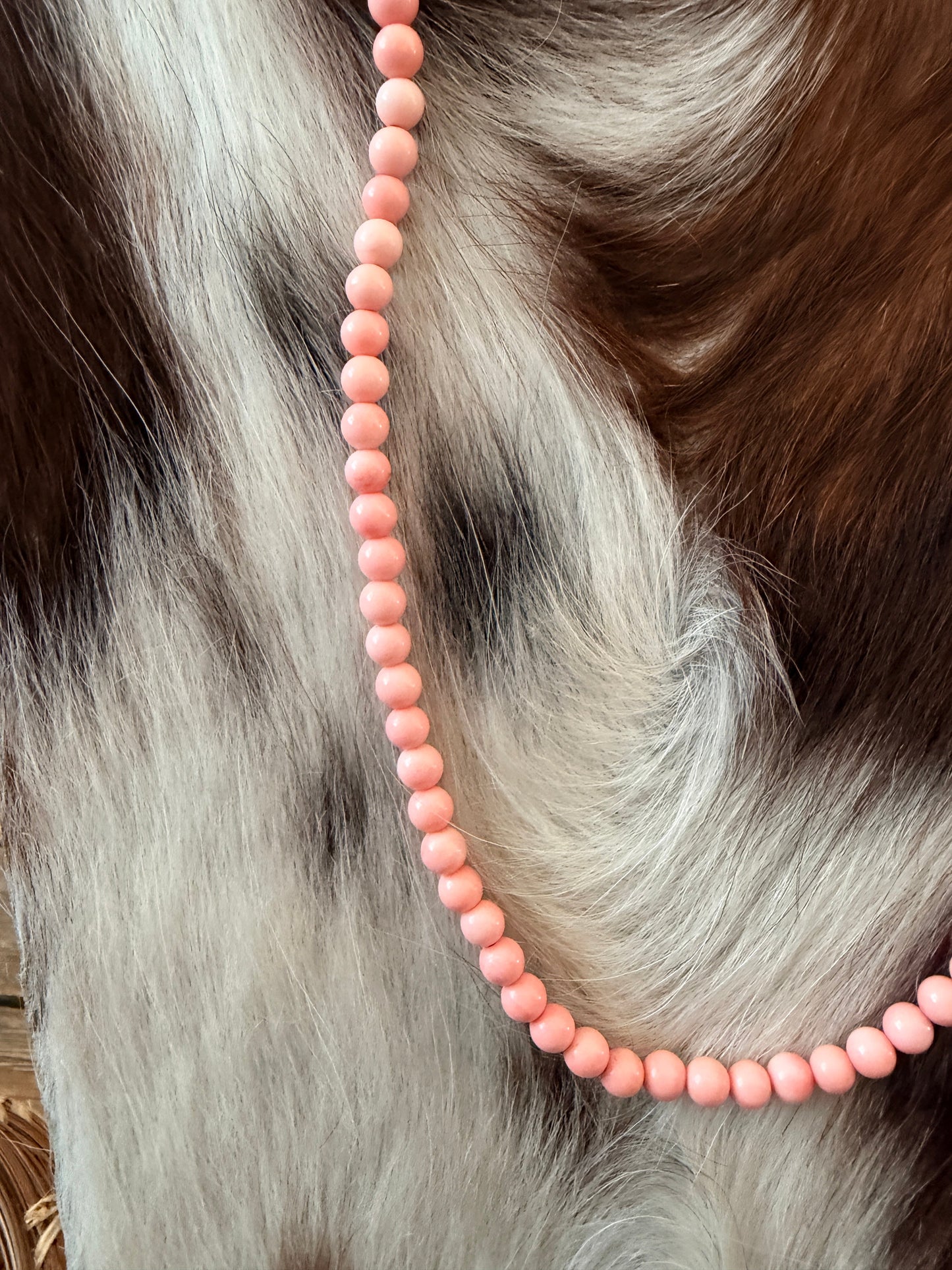 Handcrafted 5mm Queen Pink Conch 18” Beaded Necklace