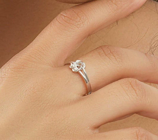 Sterling Silver Intricate Love Knot Ring Sz 7