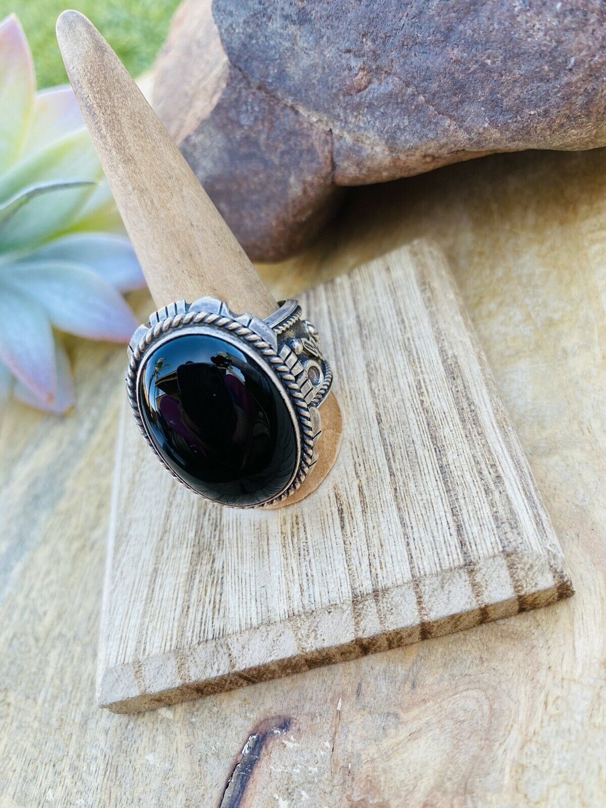 Beautiful handcrafted Vintage Sterling Silver Black Onyx Ring. (large round  design) | Jowelry's Designs