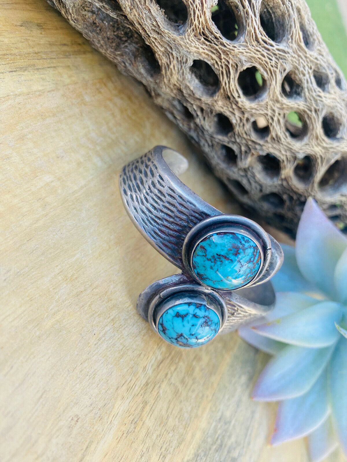 Handcrafted Vintage Kingman Turquoise & Sterling Silver Cuff Bracelet /