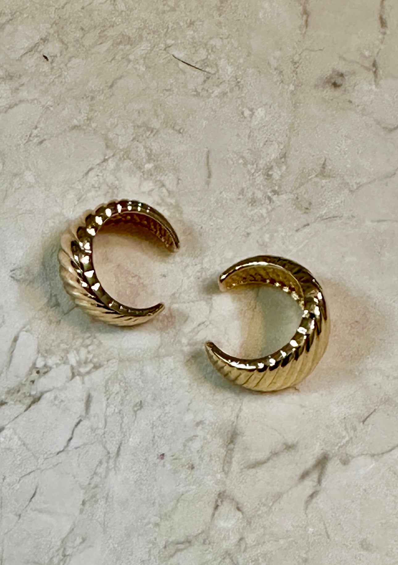 12k Gold Twisted Croissant Ear Cuff
