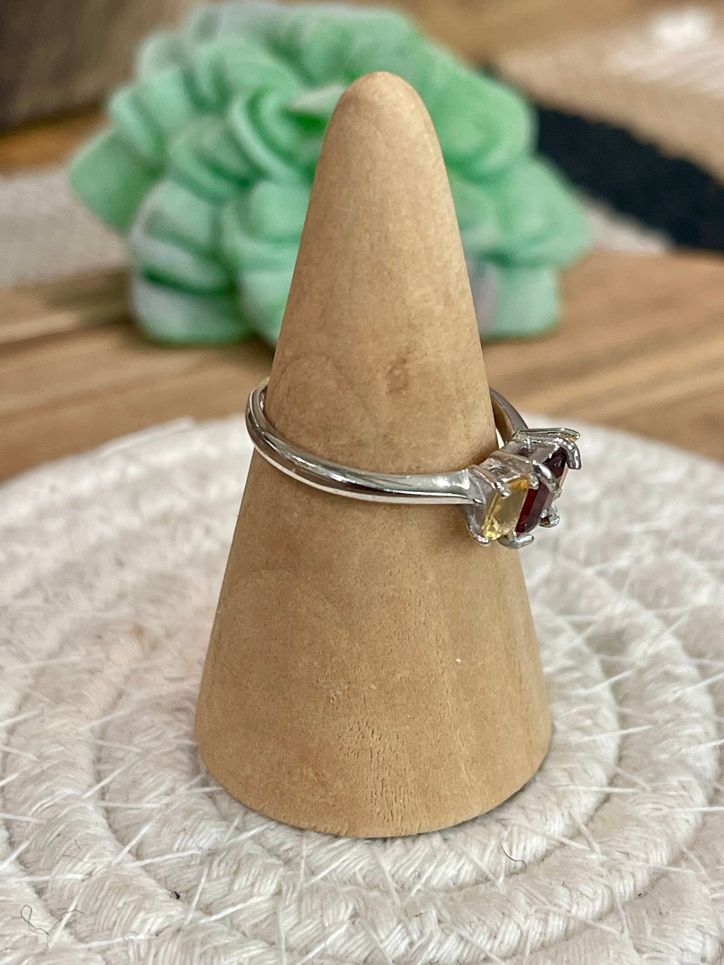 The Bijoux Vault Vintage  Ring Sz 8.25