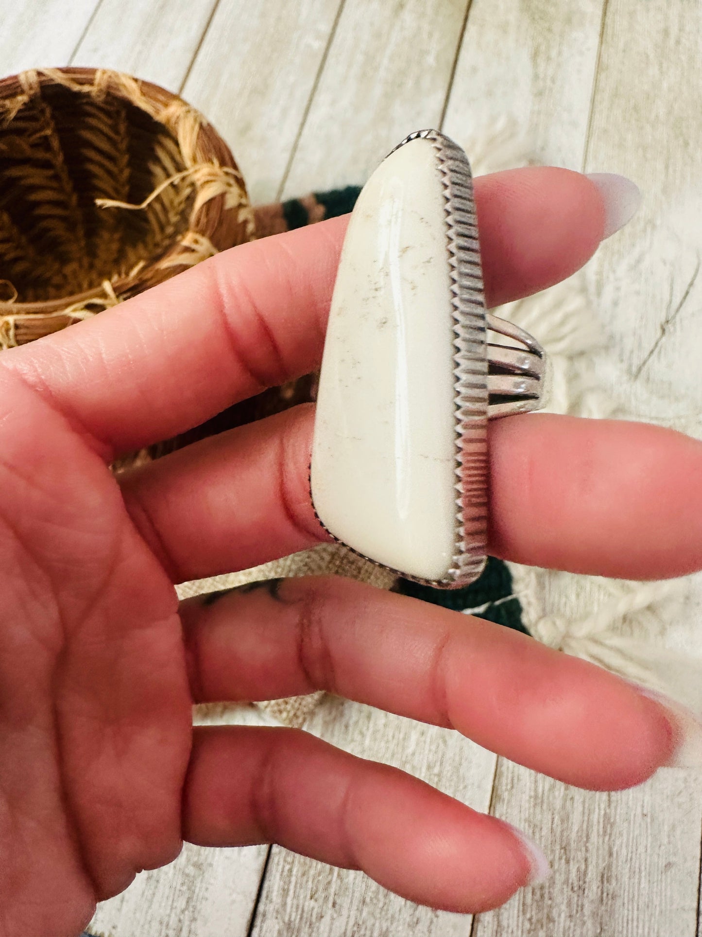 Old Pawn Handcrafted White Buffalo & Sterling Silver Inlay Ring Size 6.75