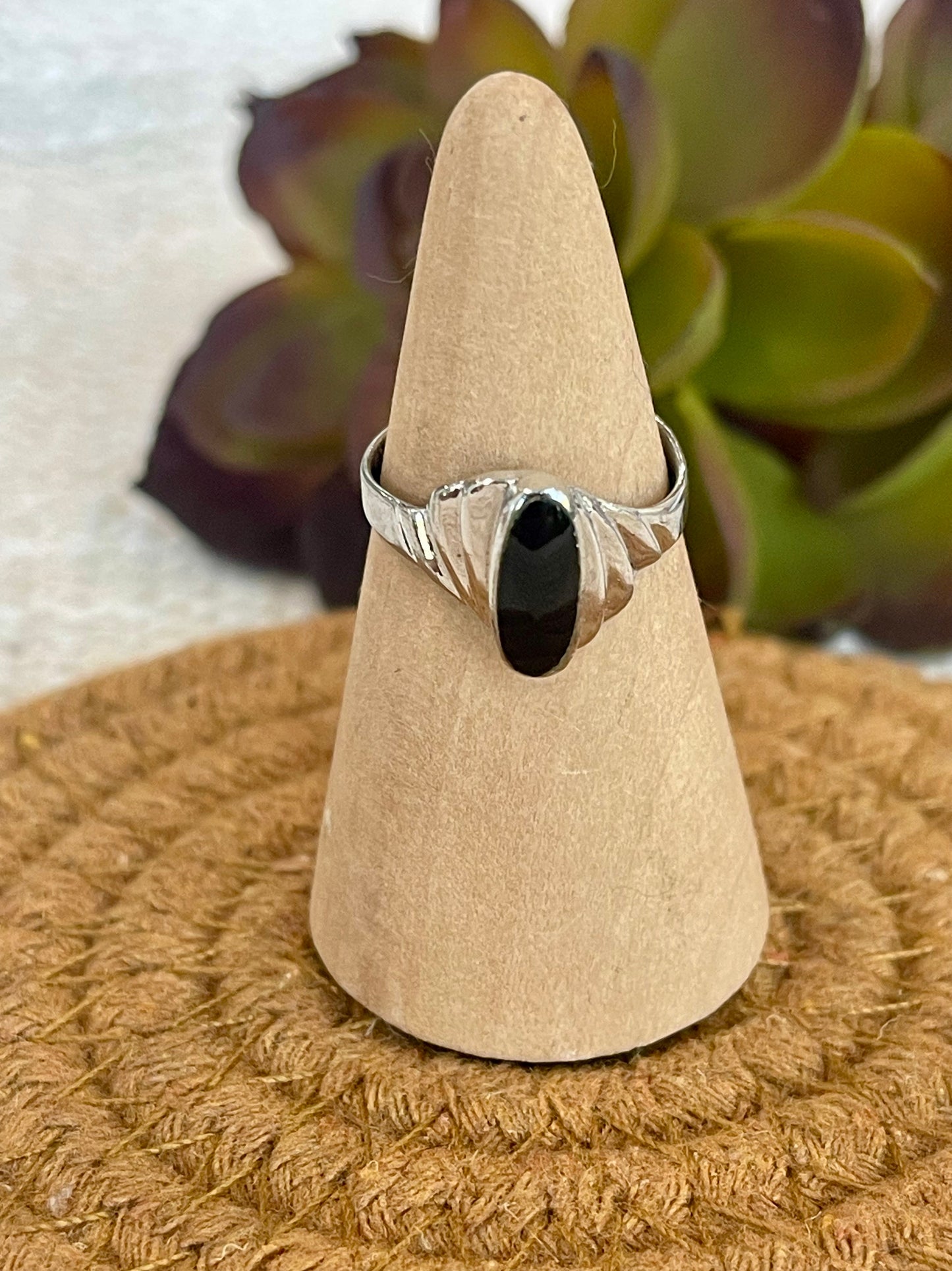 Old Pawn Vintage Sterling Silver & Onyx Sz 6.5 Ring