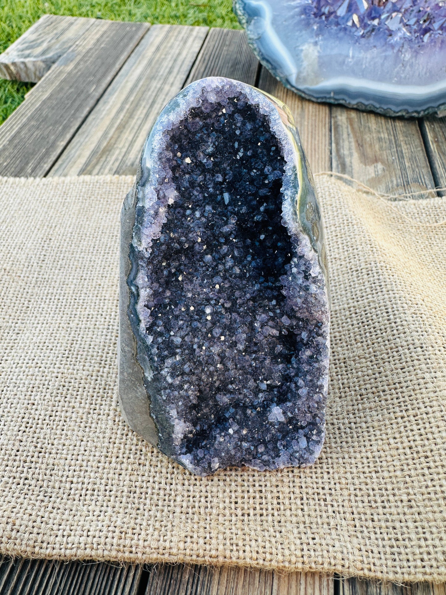 Nizhoni Crystals ✨ Amethyst Cathedral Geode