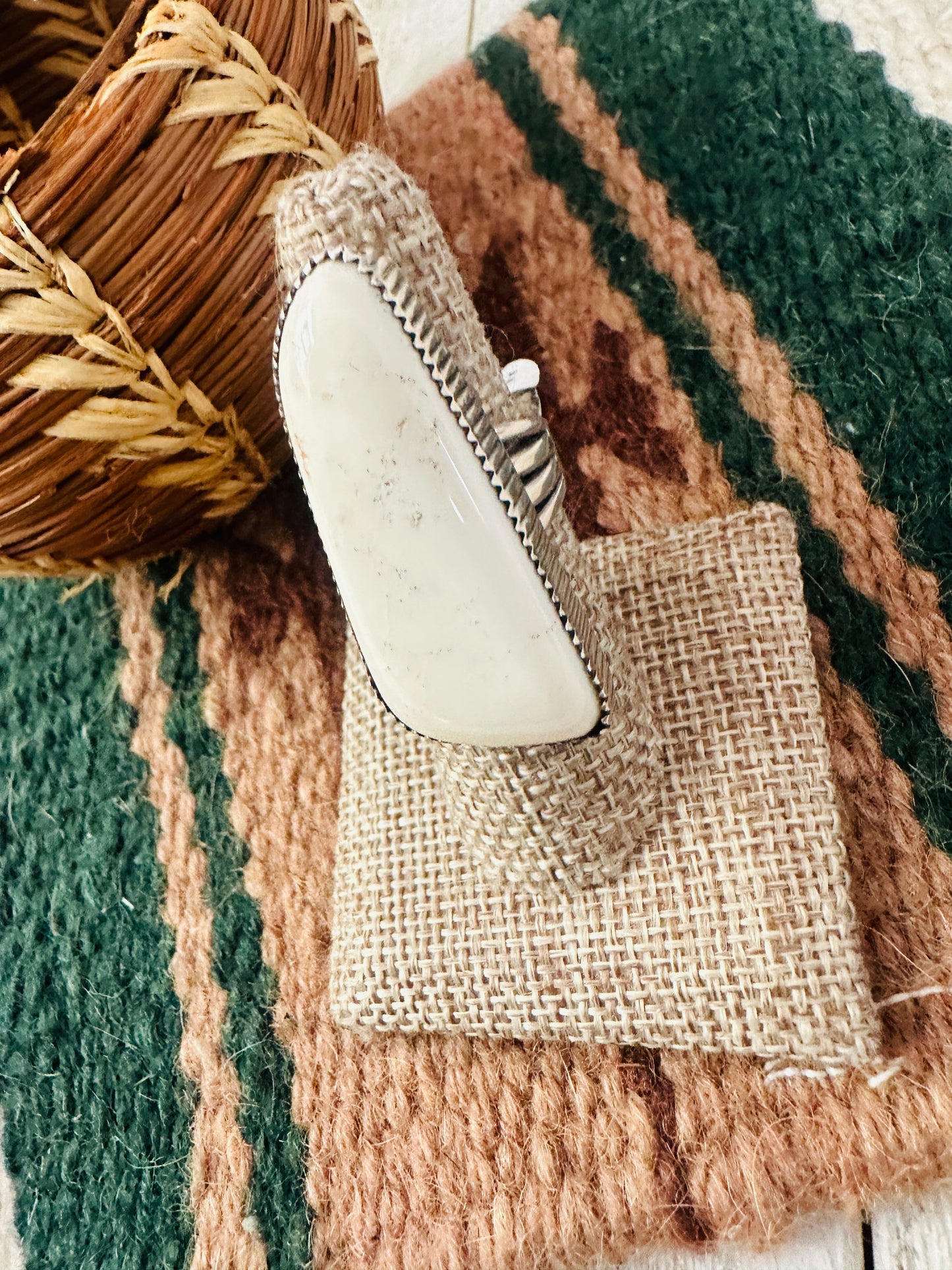 Old Pawn Handcrafted White Buffalo & Sterling Silver Inlay Ring Size 6.75