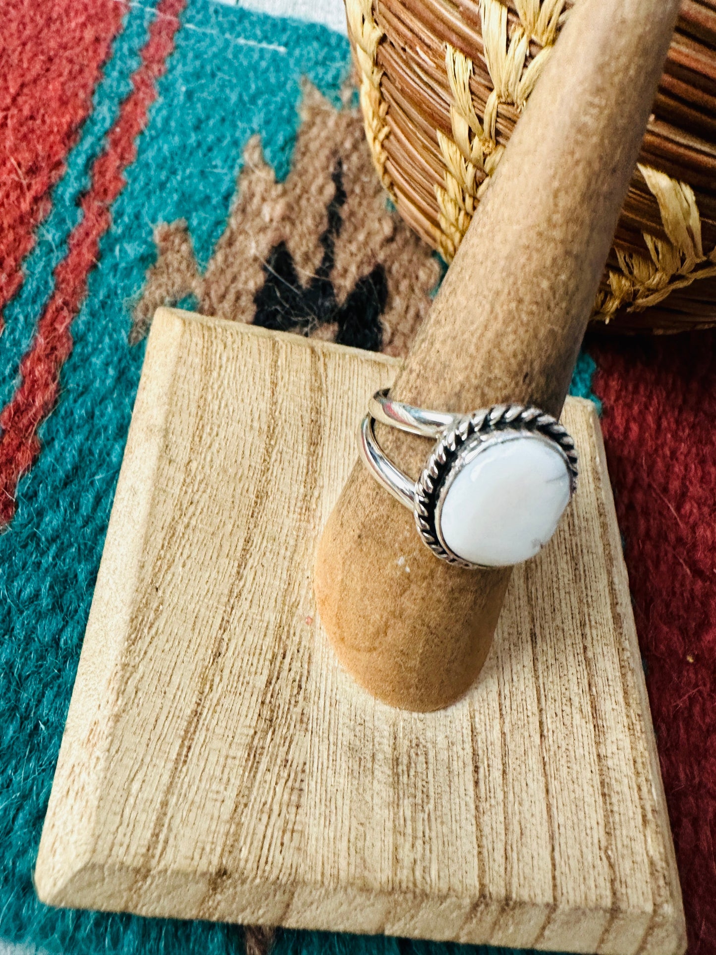 Navajo Sterling Silver And White Buffalo Ring Size 7