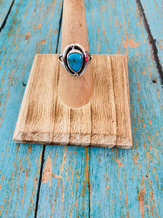 Handcrafted Kingman Turquoise & Sterling Silver Ring Size 6.5
