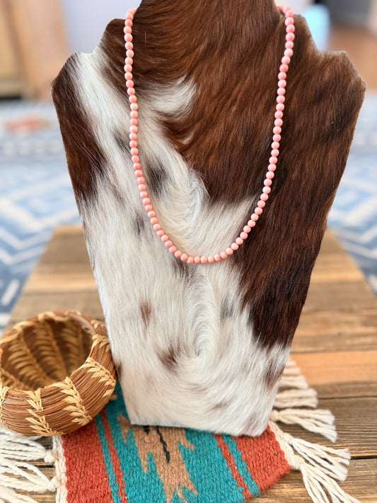 Handcrafted 5mm Queen Pink Conch 18” Beaded Necklace