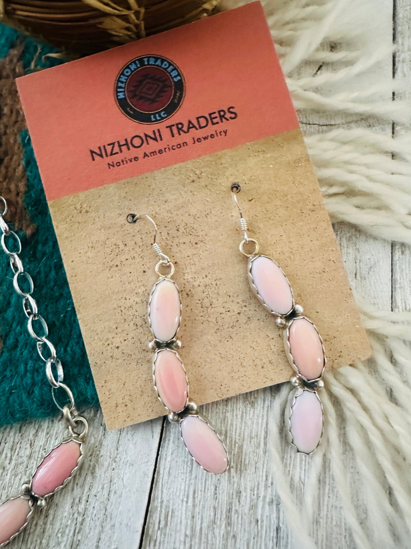 Handcrafted Queen Pink Conch & Sterling Silver Necklace Set