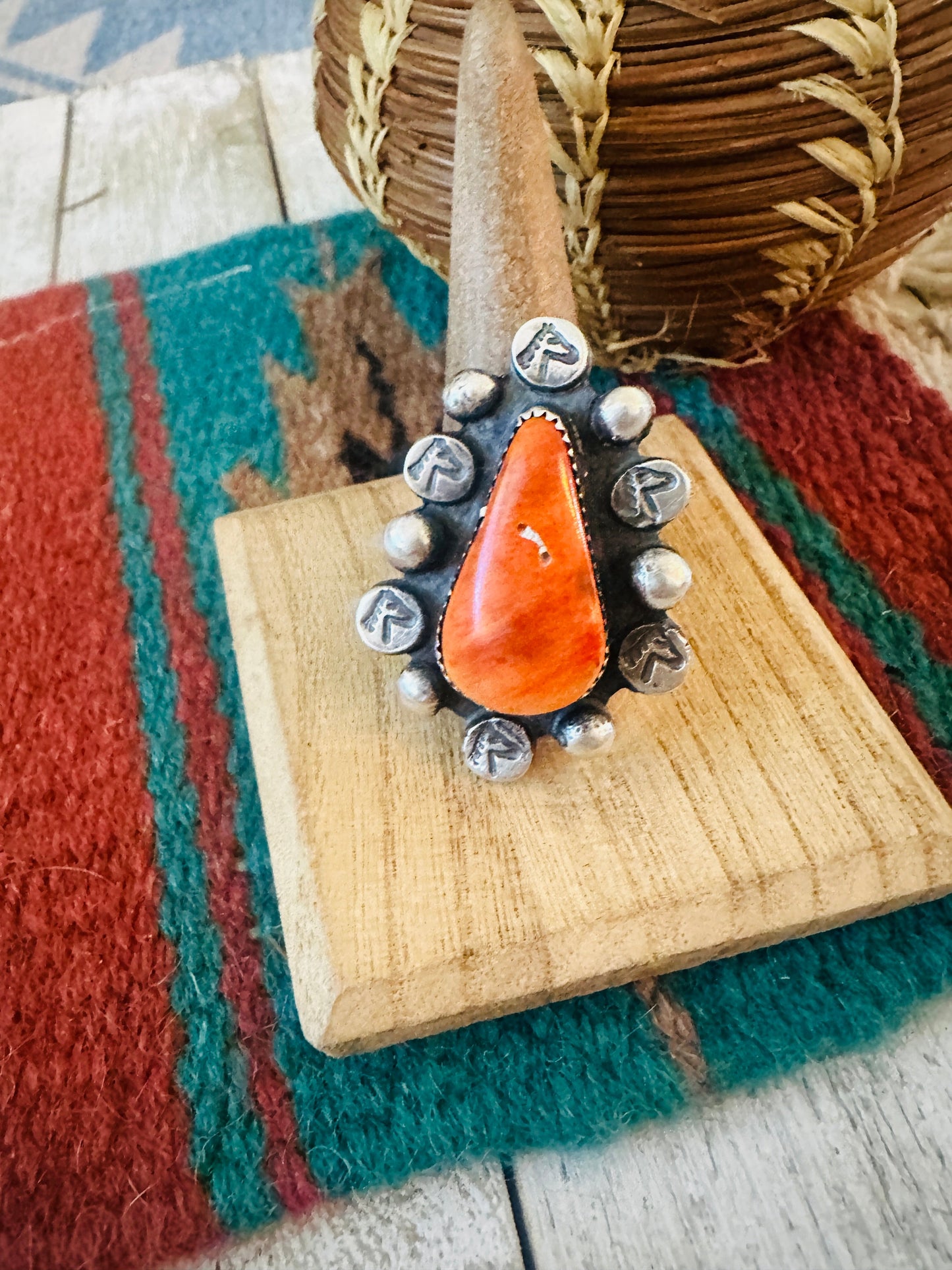 Old Pawn Handcrafted Sterling Silver & Orange Spiny Ring Size 8.5