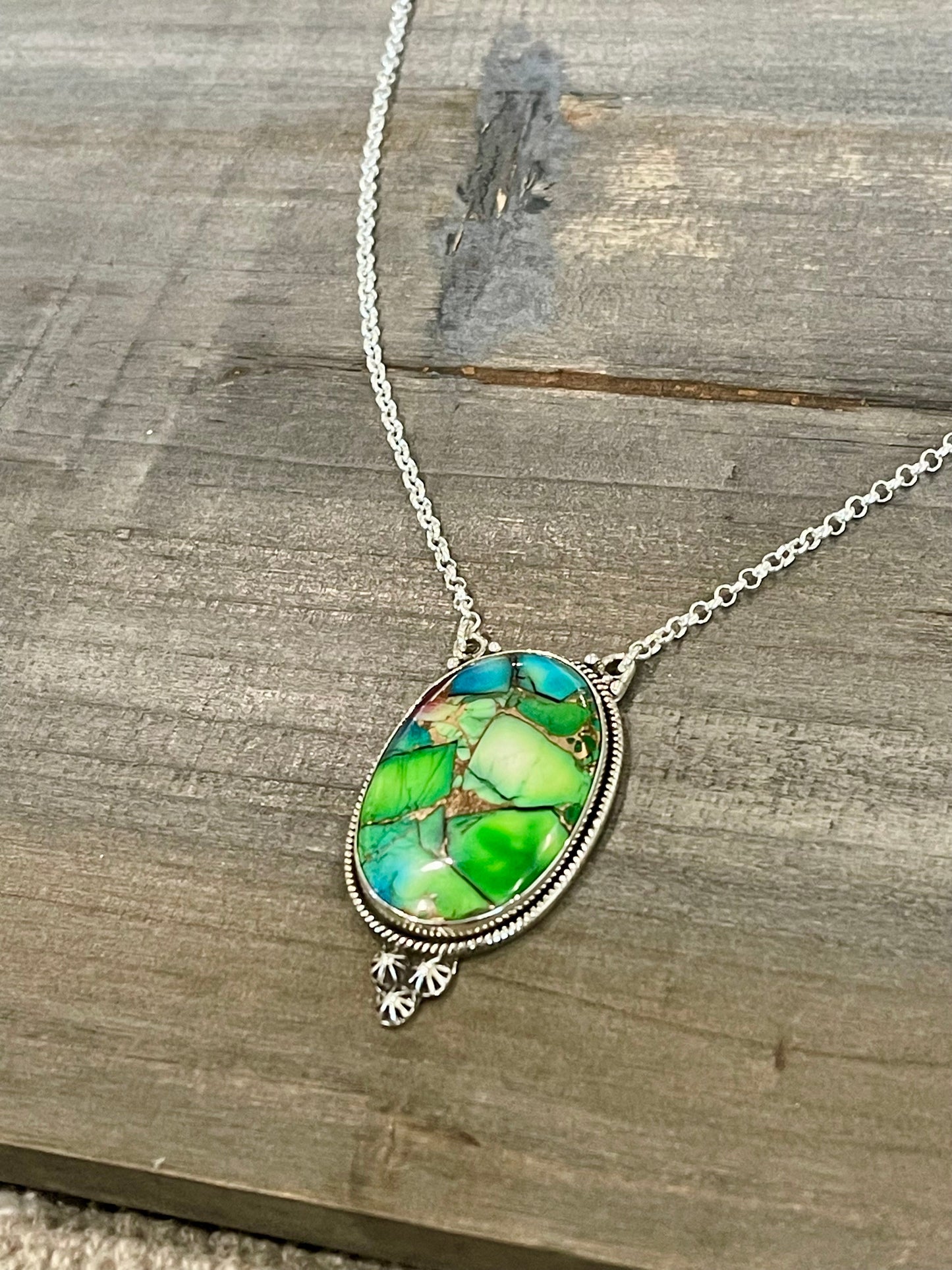 Beautiful Handmade Peacock Dahlia Oval Necklace