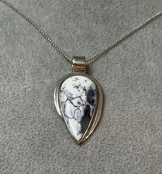 White Dendritic agate Sterling Silver Pendant Necklace
