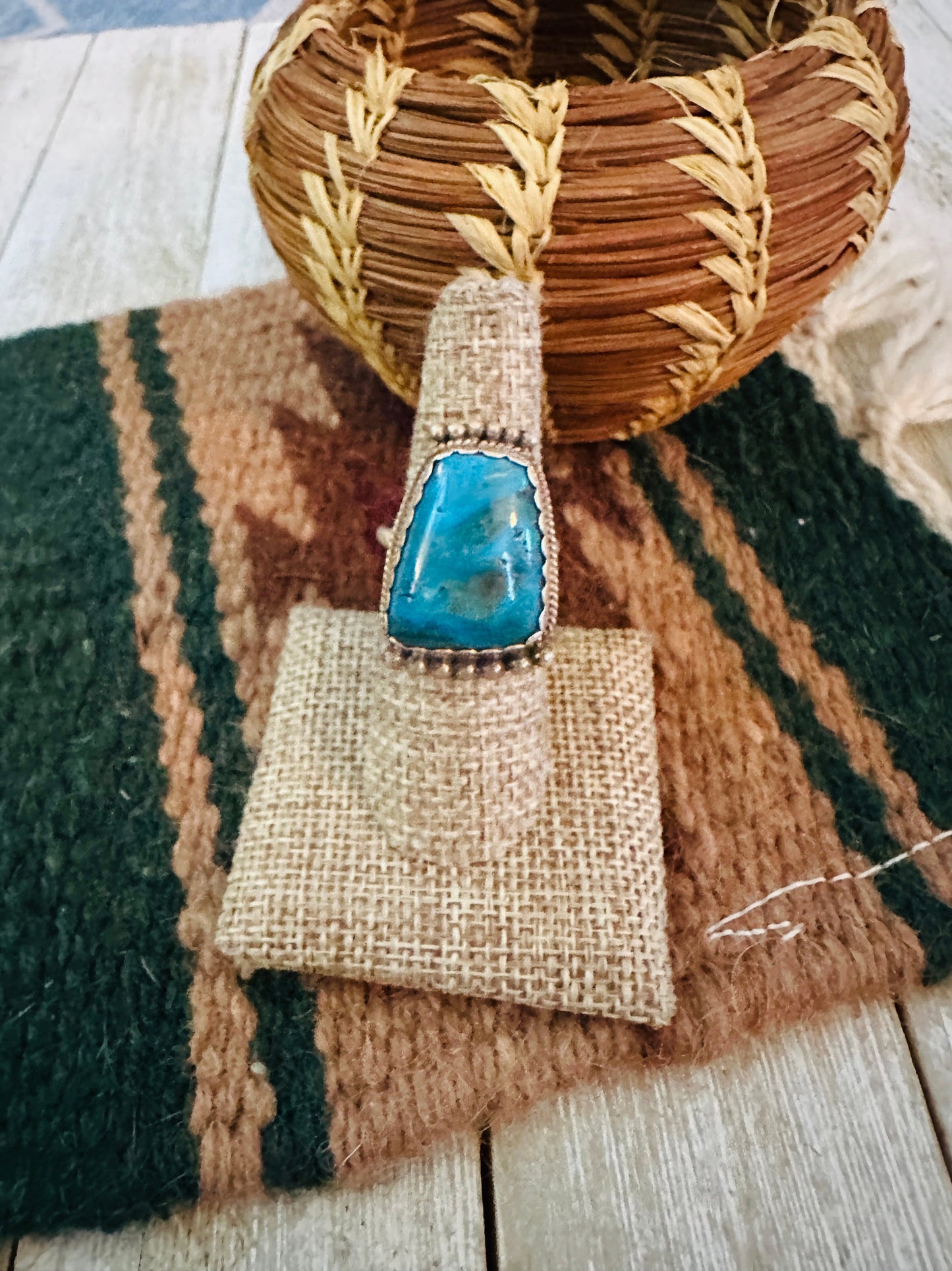 Old Pawn Handcrafted Turquoise & Sterling Silver Ring Size 8