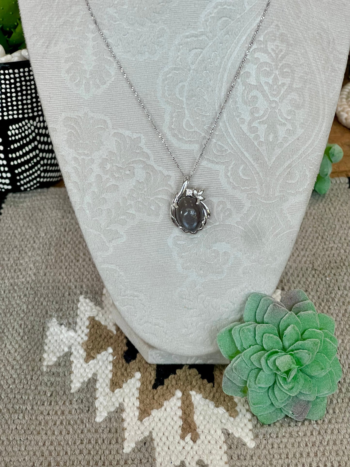 The Bijoux Vault Vintage Silver Chain  Necklace