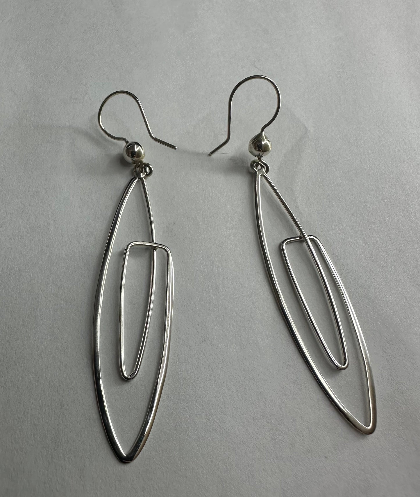 PAPERCLIP EARRING ON HOOK
