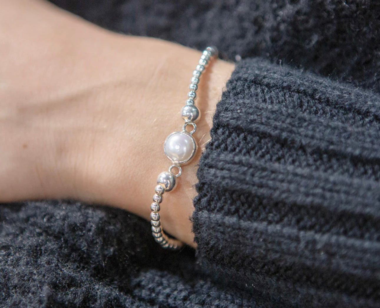Beaded Stretch Sterling Silver Bracelet w/ Pearl Center