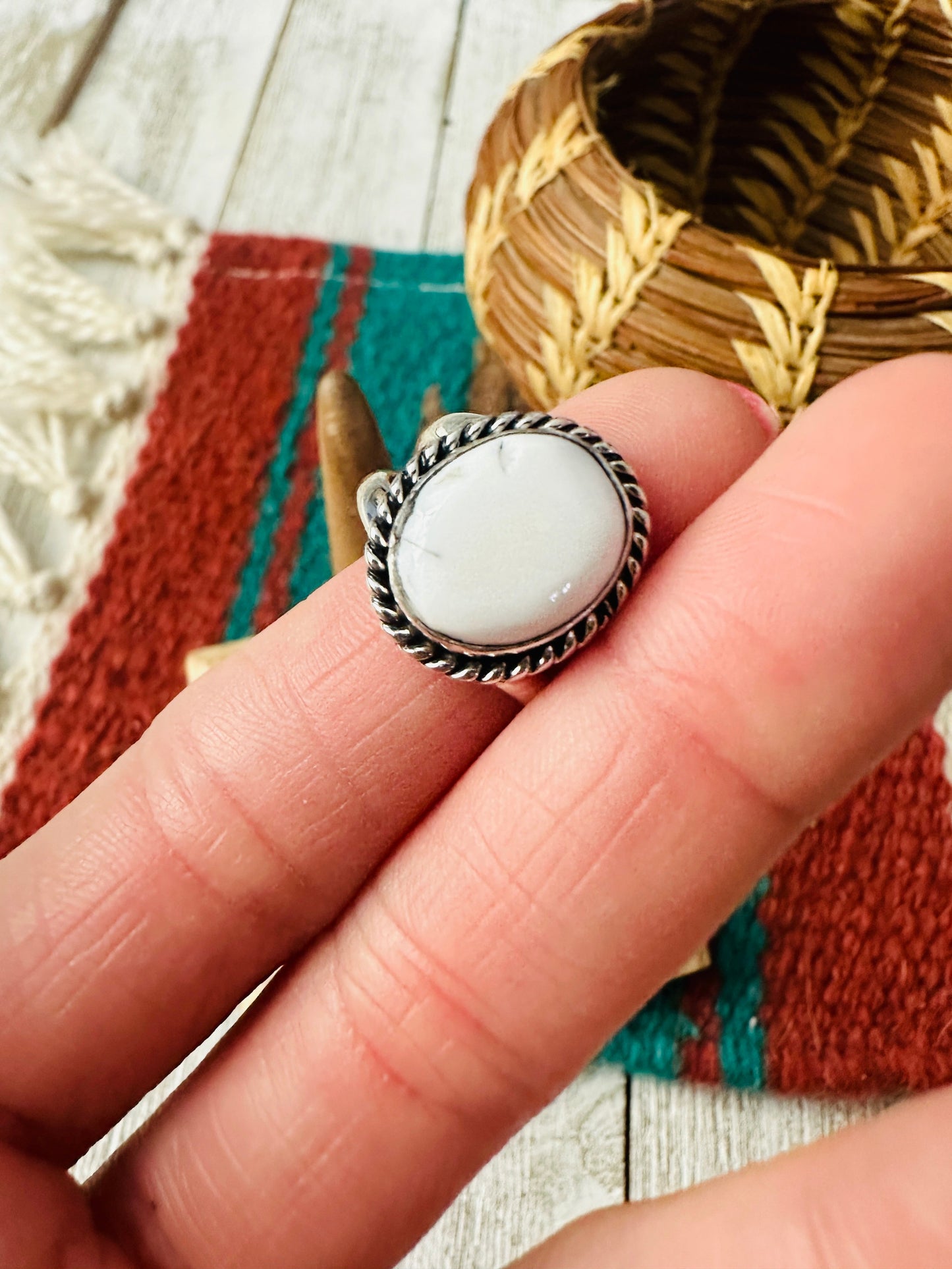 Navajo Sterling Silver And White Buffalo Ring Size 7